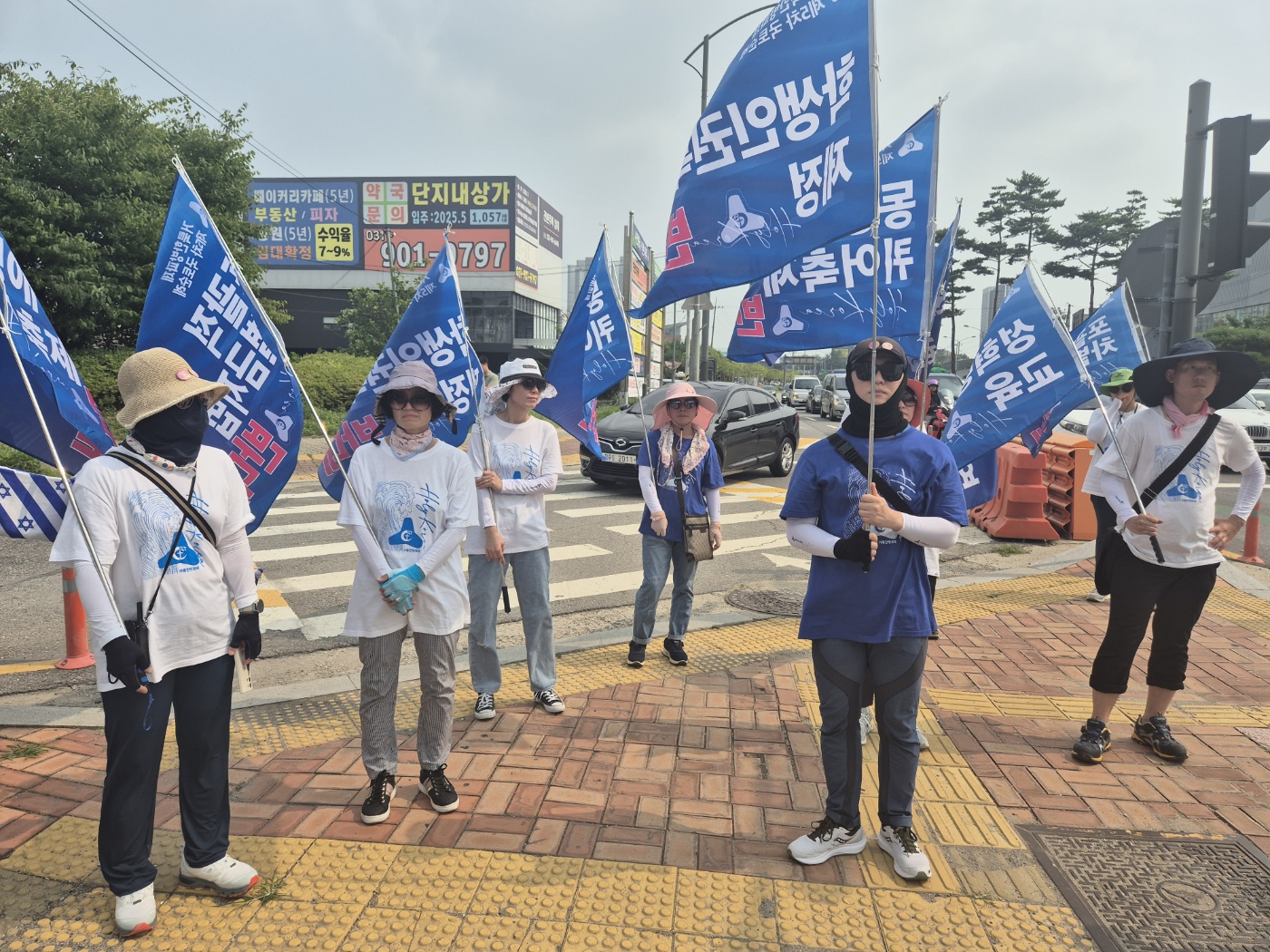 9829cd7b5eeaf.jpg