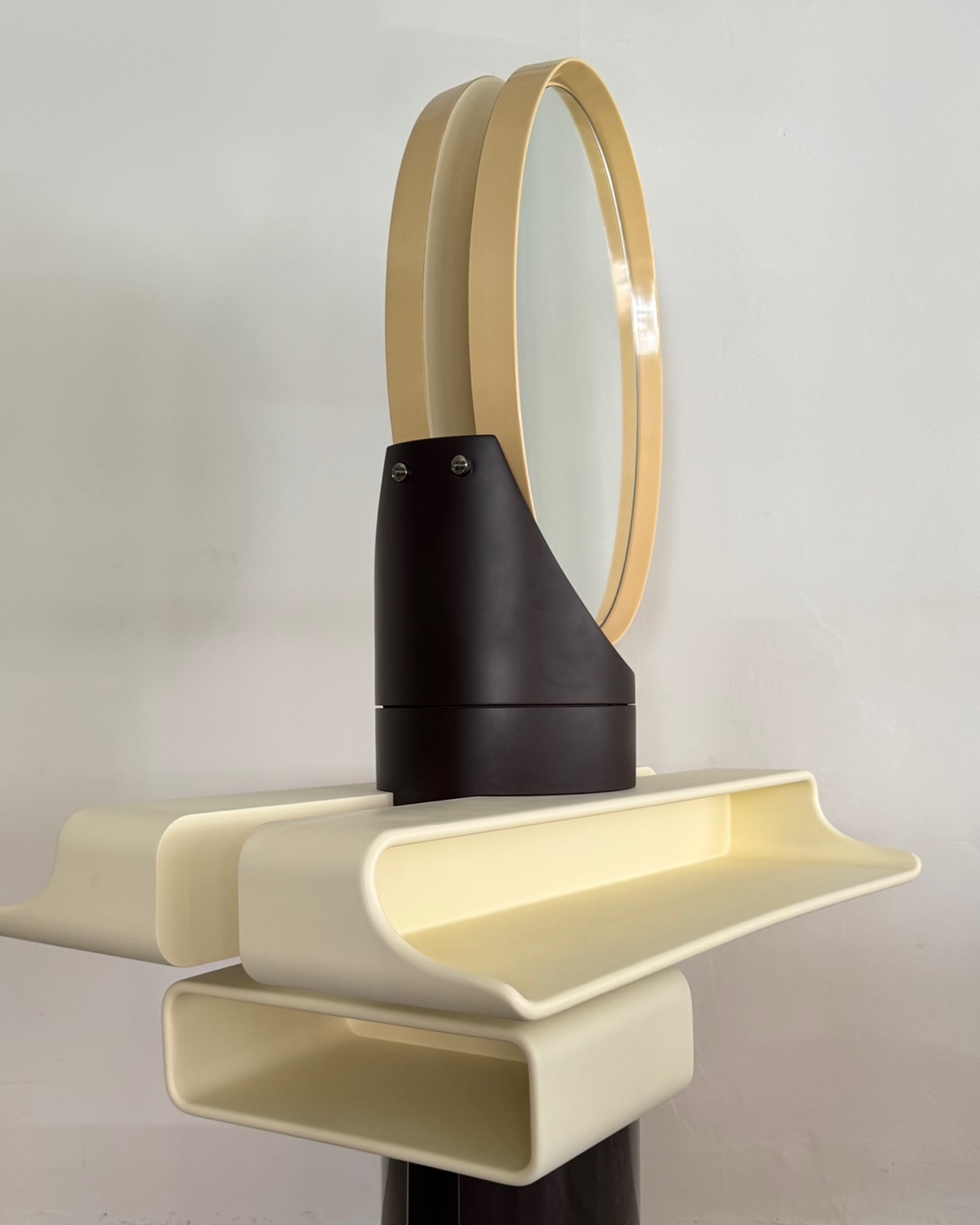 1960s space age venity mirrorㅣItaly