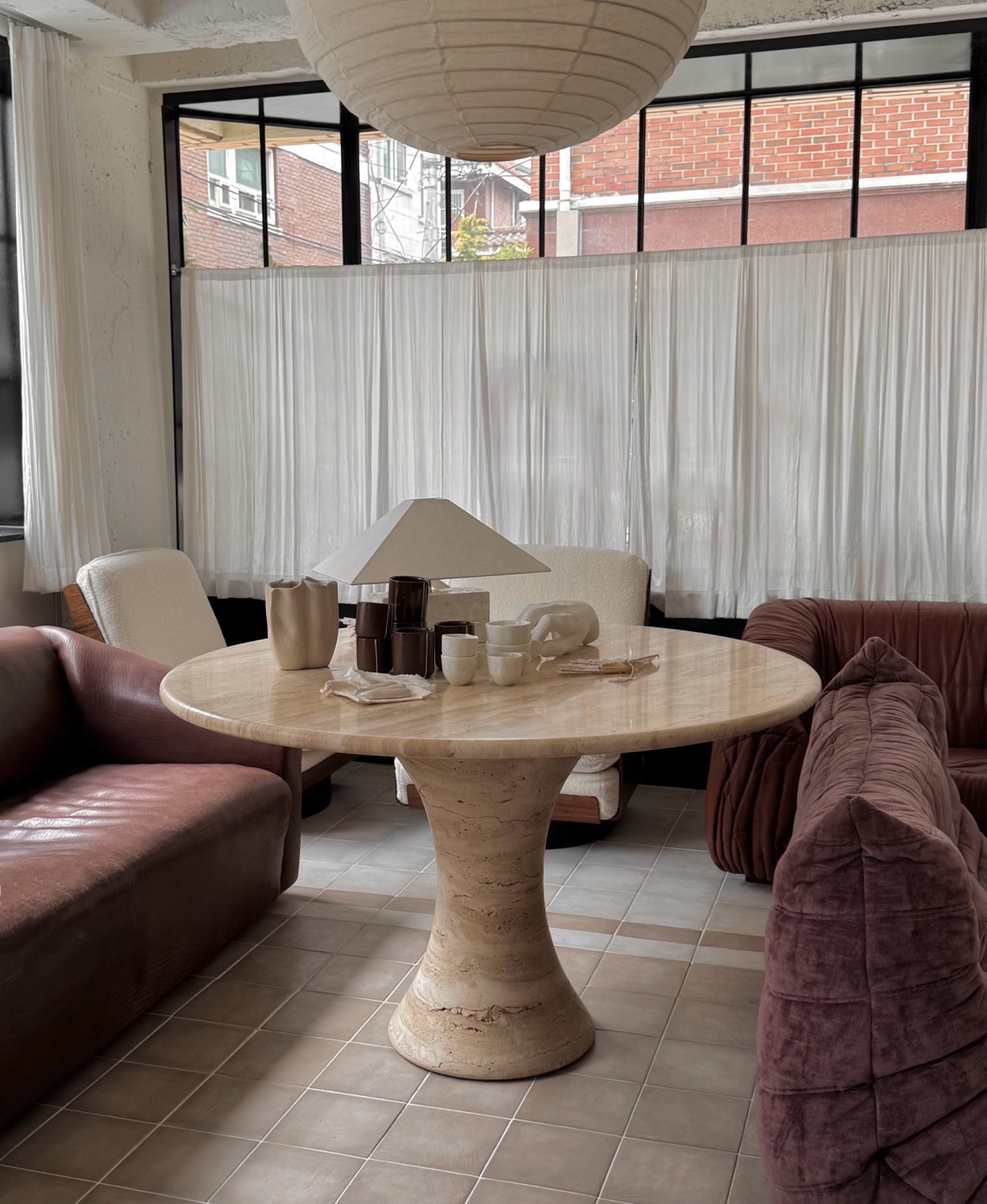 1990s Travertine Round Dining tableㅣGermany