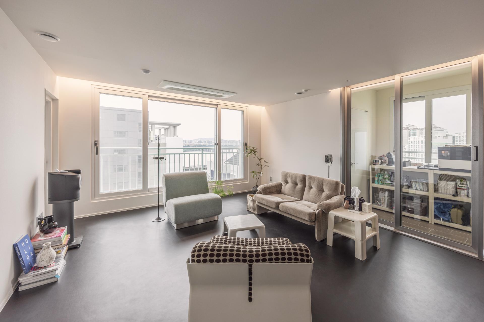 빈티지한 느낌 가득한 미드모던센추리 인테리어, 힐스테이트 서울숲리버 33Bpy : 디자인 담결, image size:1920x1280