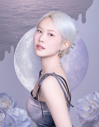 사람, 가장이(가) 표시된 사진 
자동 생성된 설명