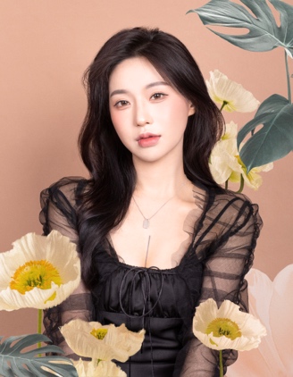 사람, 꽃, 의류, 여자이(가) 표시된 사진
자동 생성된 설명