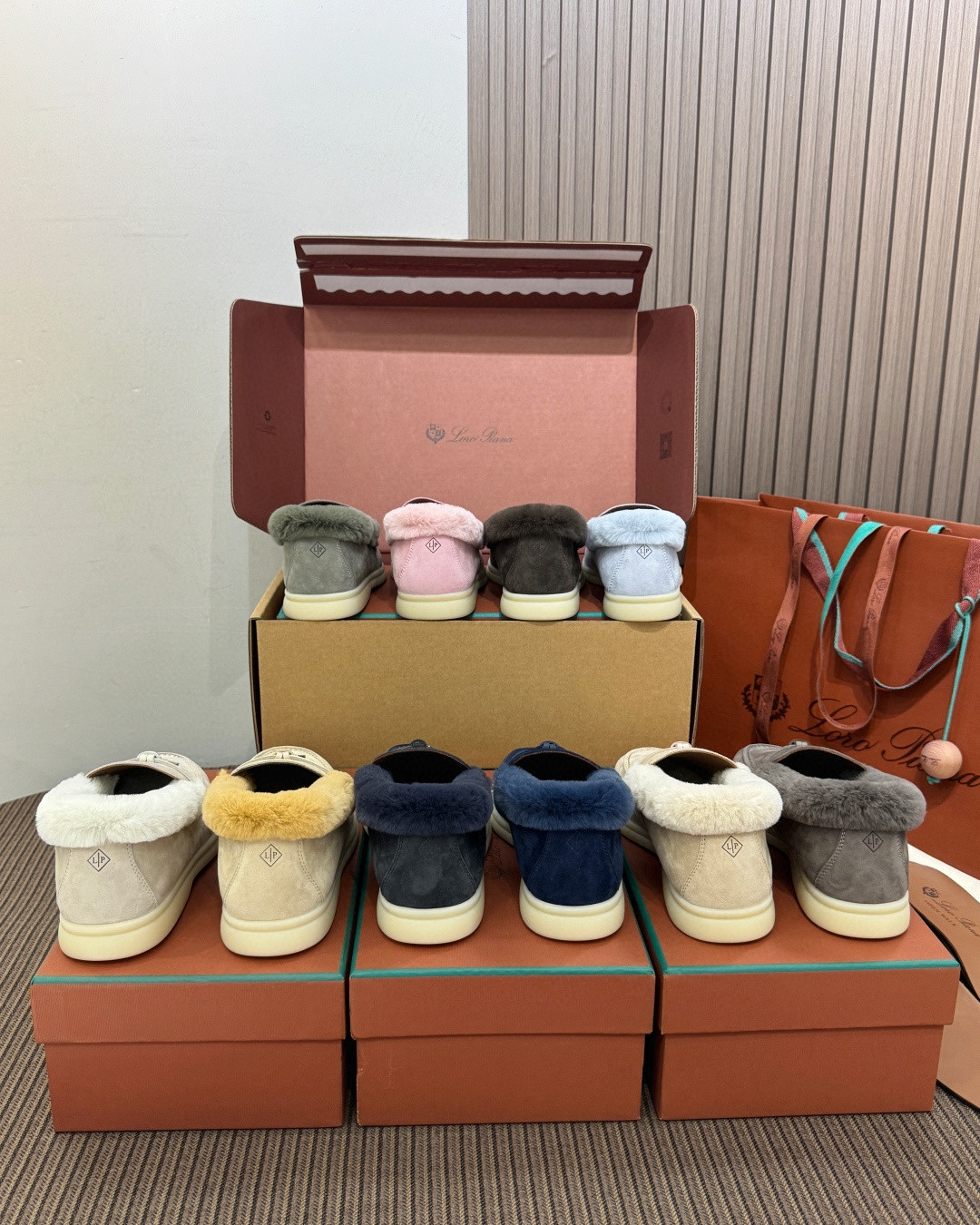로로피아나 서머참스 워크 슈즈