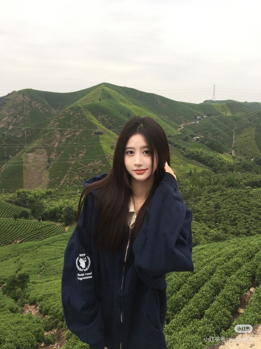 발렌시아가 WFP 지퍼업 스웨트 셔츠