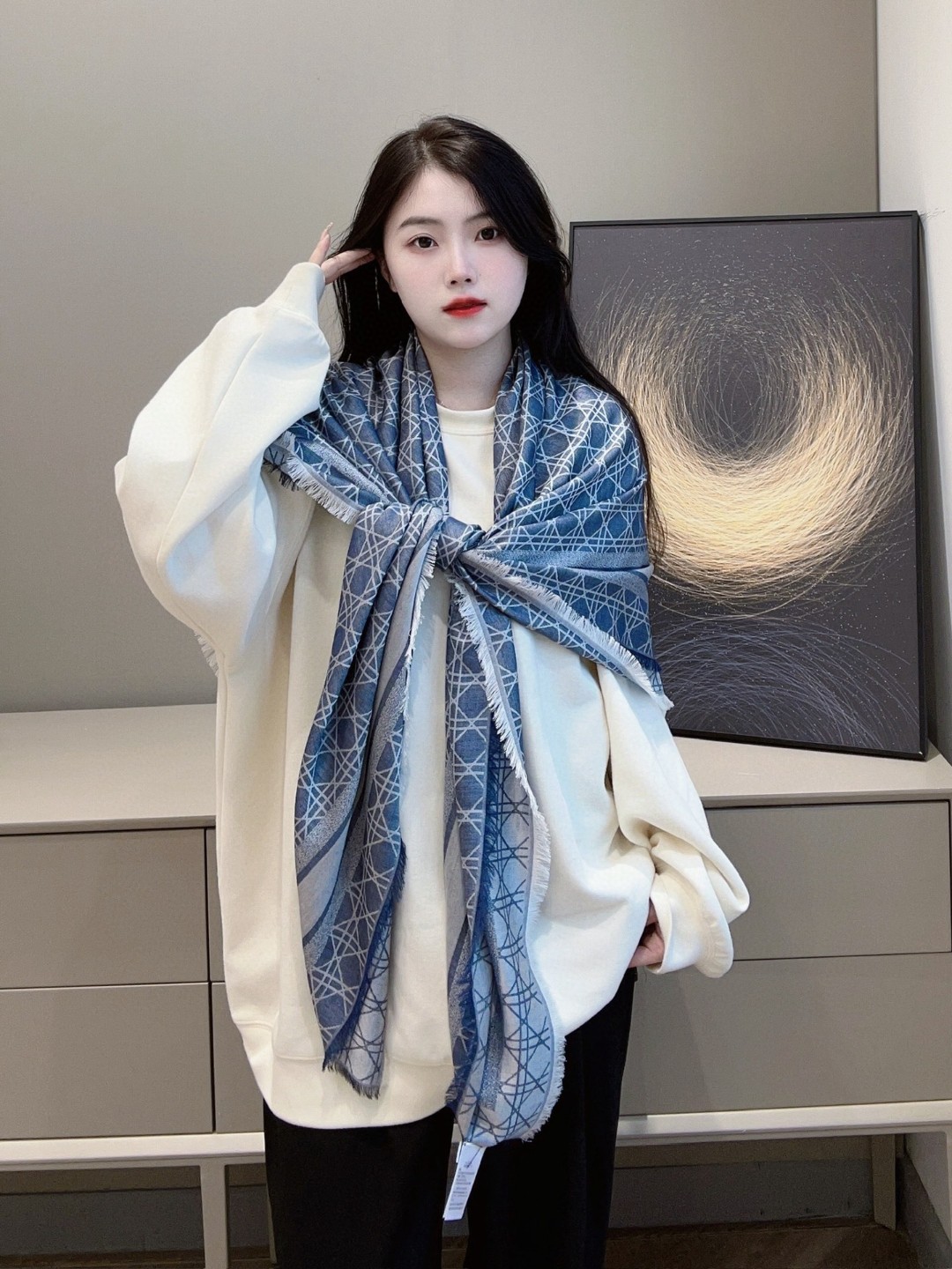 디올 까나쥬 캐시미어 판쵸 데님 컬렉션