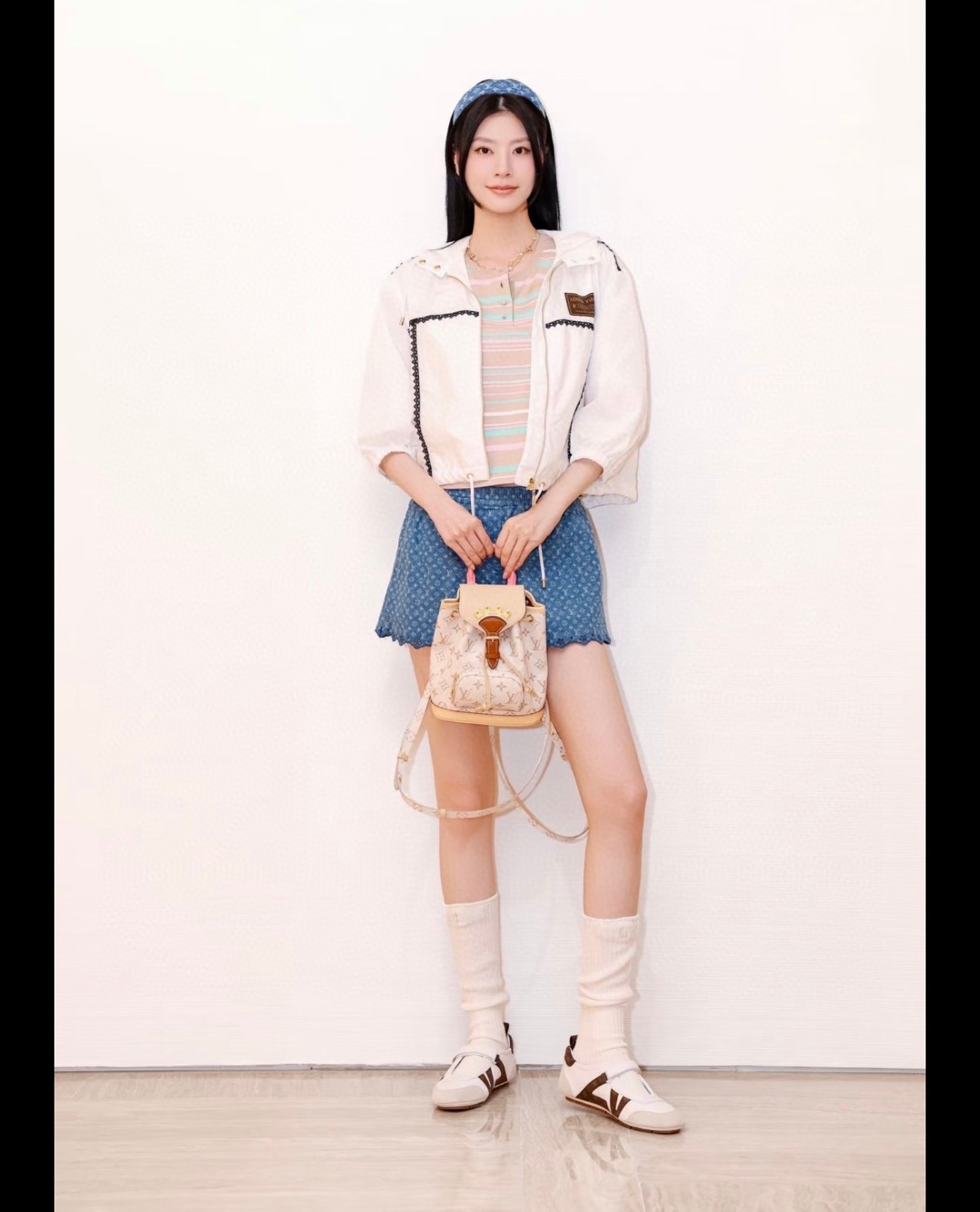 루이비통 몽수리 미니 LV 크래프티 모노그램 M2A079