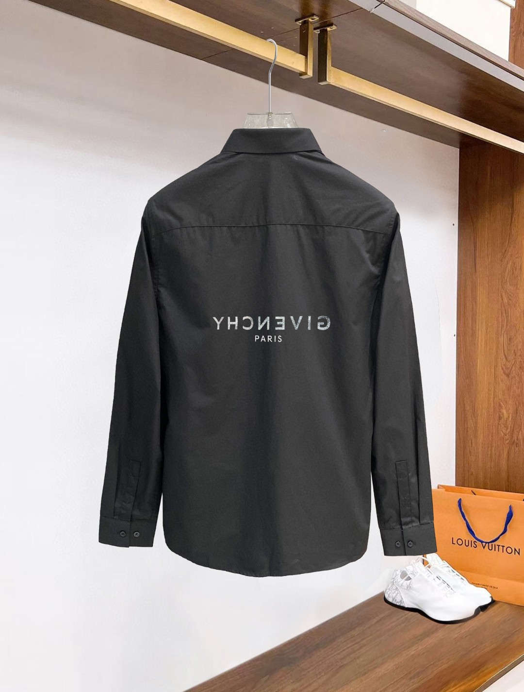 지방시 로고 프린트 셔츠