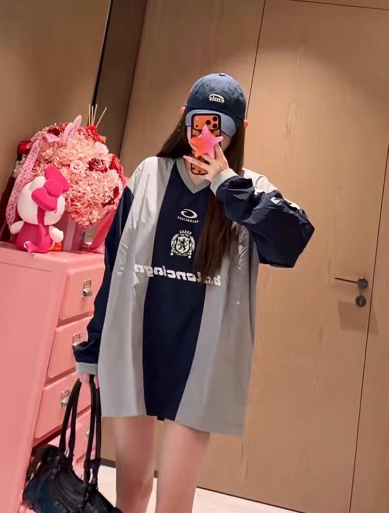 발렌시아가 컬러블록 맨체스터 유나이티드 로고 자수