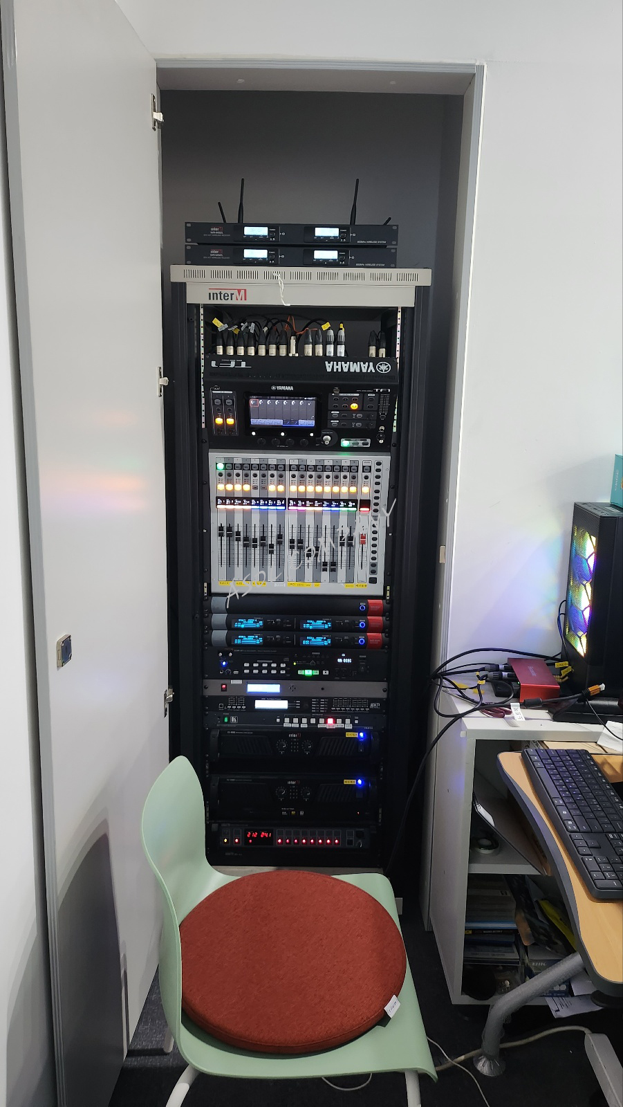 240c70412aa08.jpg
