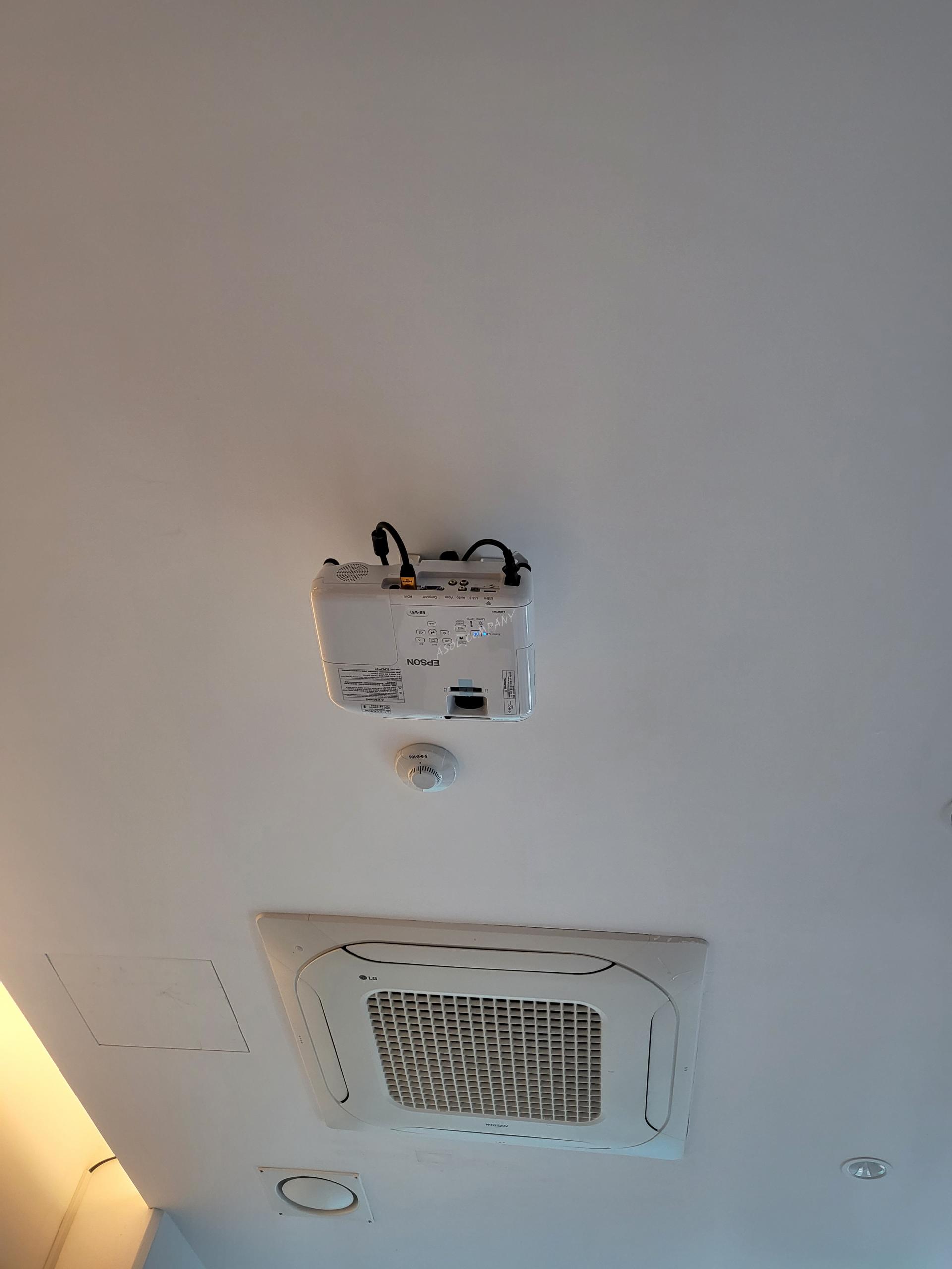 b54c623ae9a4b.jpg