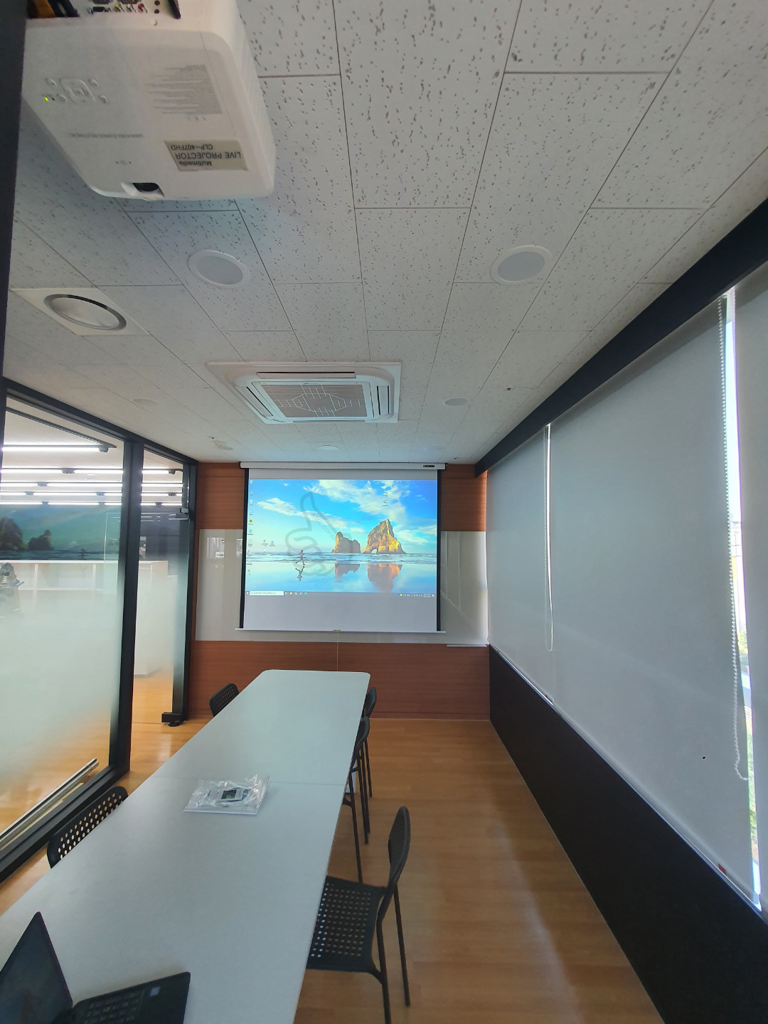 bec21081cb977.jpg