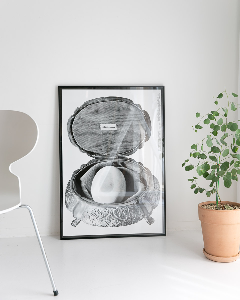 얀반툰 만조니 포스터