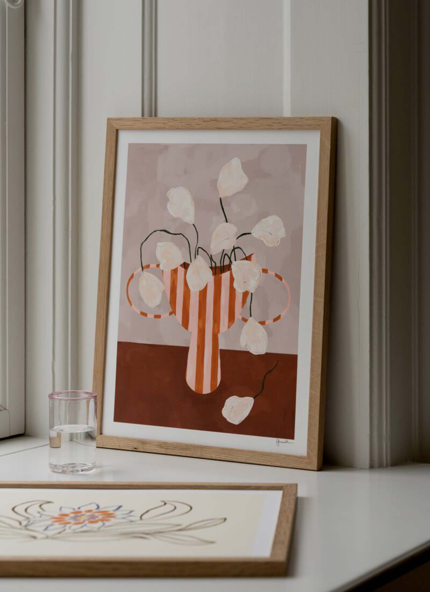 프랭키 펜윌 White Flowers in Striped Vase 꽃 화병 그림 아트포스터 인테리어포스터 거실 액자