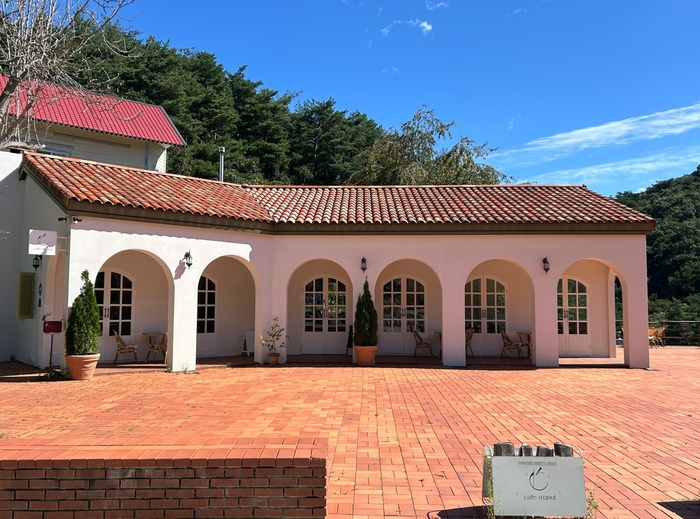 커피의 도시 강릉에서 열리는 예술제답게 카페에서도 공연이 열린다. / 사진=카페 마눌