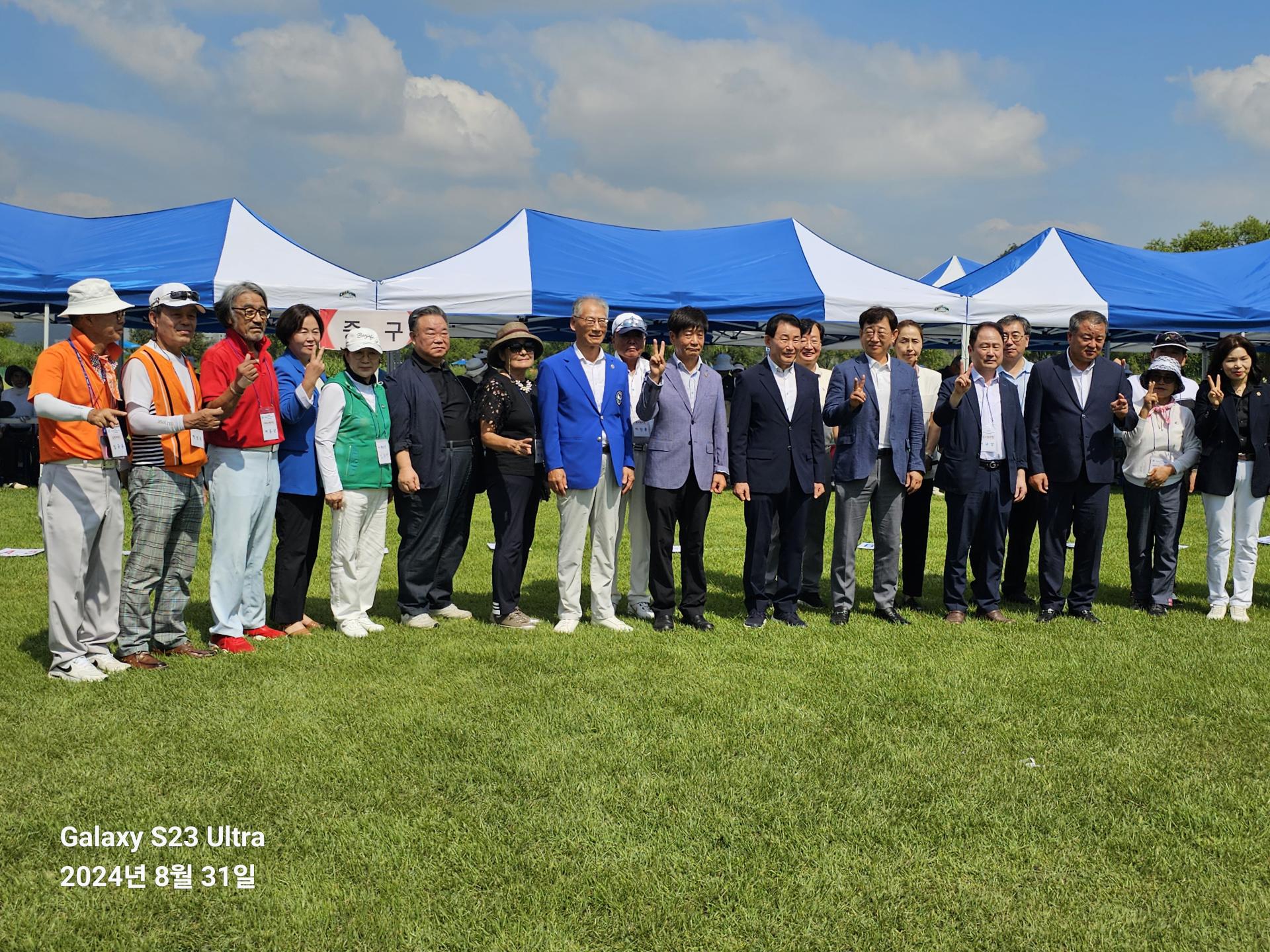 4b3f14151bb02.jpg
