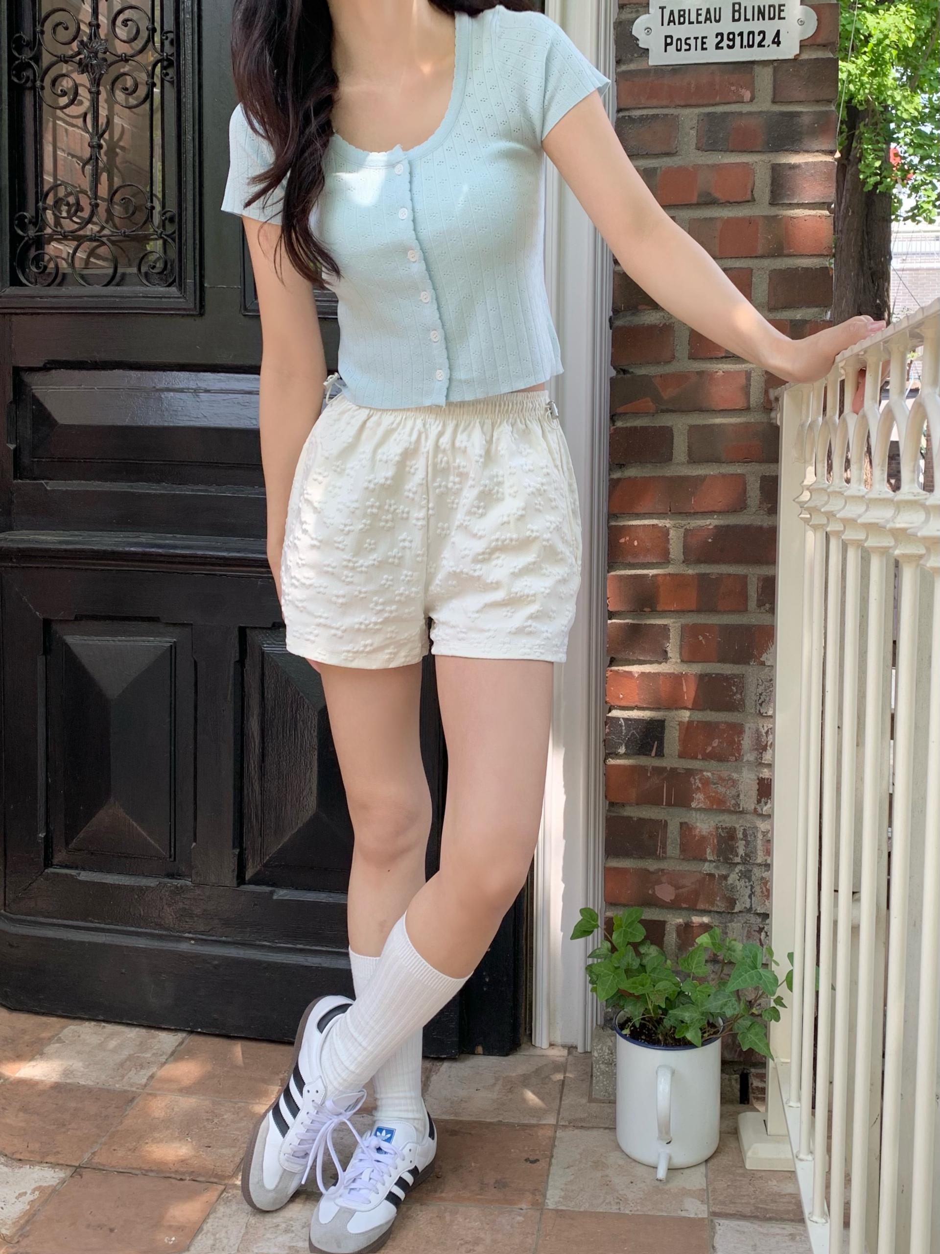 [퀄리티보장/프릴디테일]프릴 유넥 펀칭 니트 얇은 반팔 크롭 가디건 슬림 티셔츠 상세 이미지 24