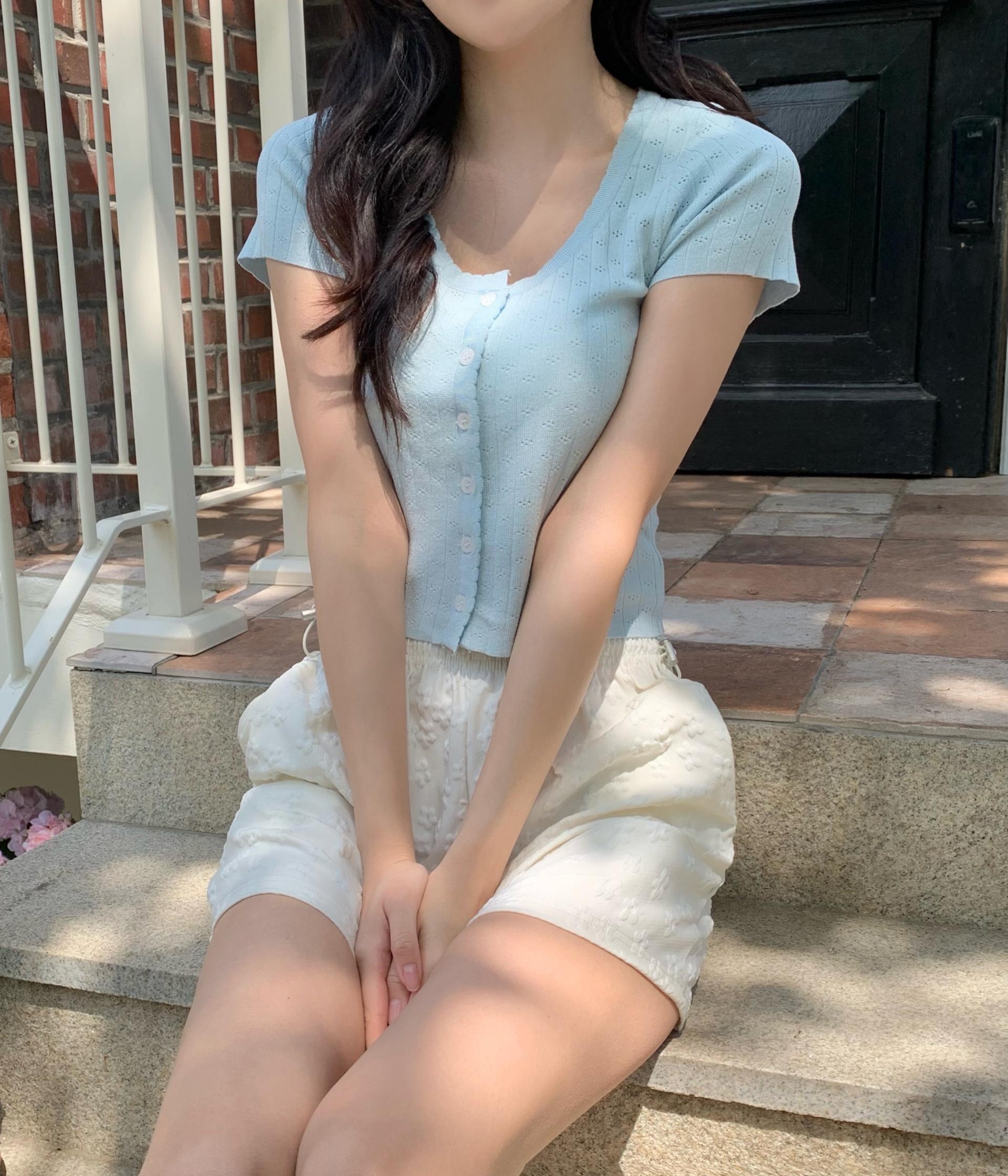 [퀄리티보장/프릴디테일]프릴 유넥 펀칭 니트 얇은 반팔 크롭 가디건 슬림 티셔츠 상세 이미지 22