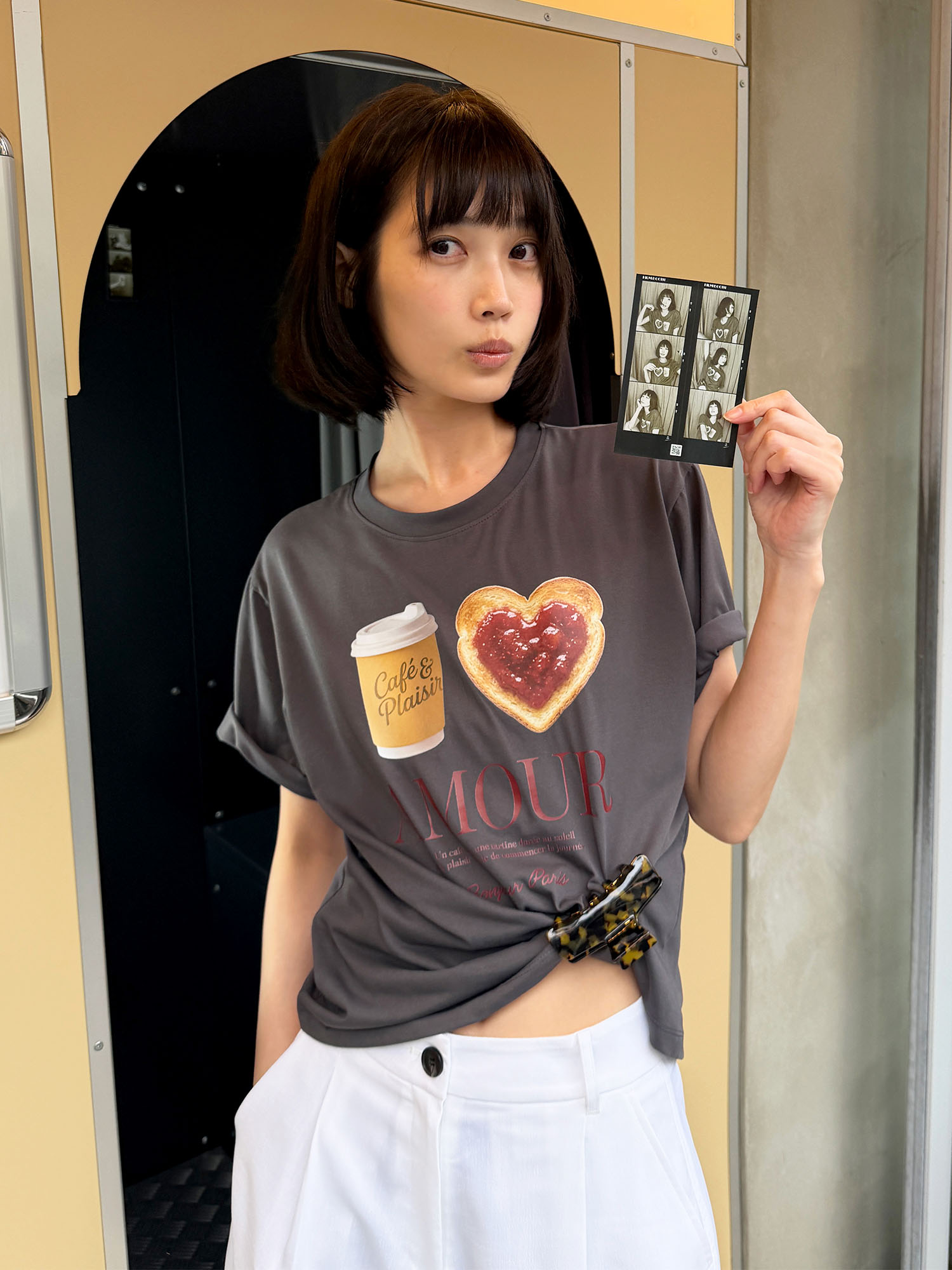 5218 AMORE GRAPHIC T/SHIRT (D/GREY)
