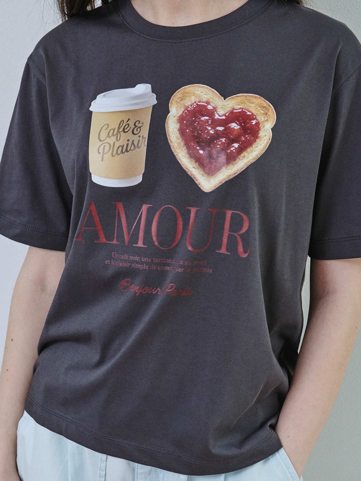 5218 AMORE GRAPHIC T/SHIRT (D/GREY)