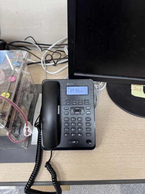인터넷전화 설치 완료 후 서버랙 모습