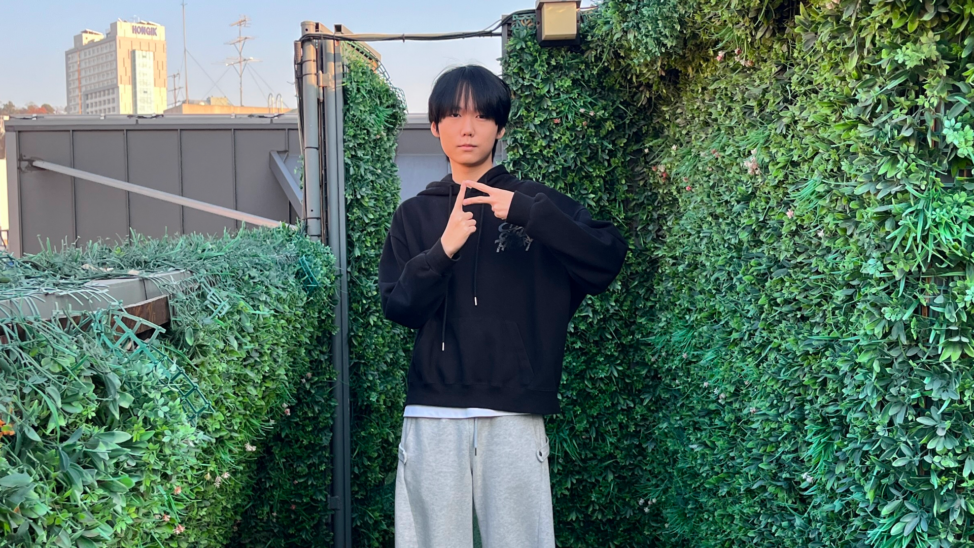 앞머리 자른 거 (24).png