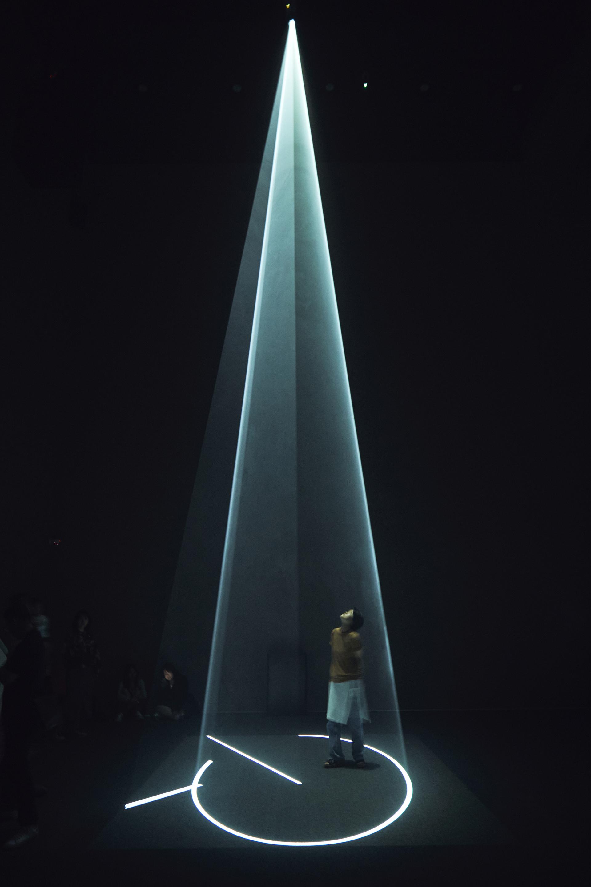 행사_2025_지구의밤_Dissolve into Light_100개의 시 (15).jpg