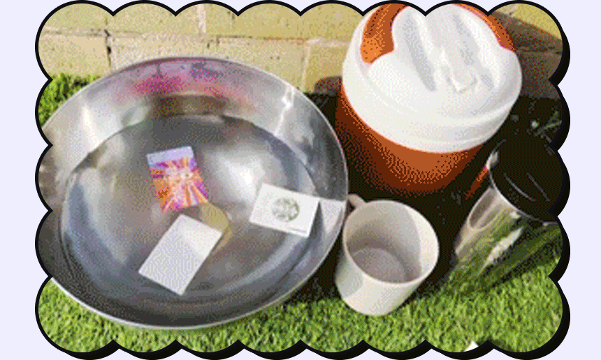 생활방수 스티커 포트폴리오 | 물에도 강한 코팅과 접착력을 담은 디자인 중심 콘텐츠