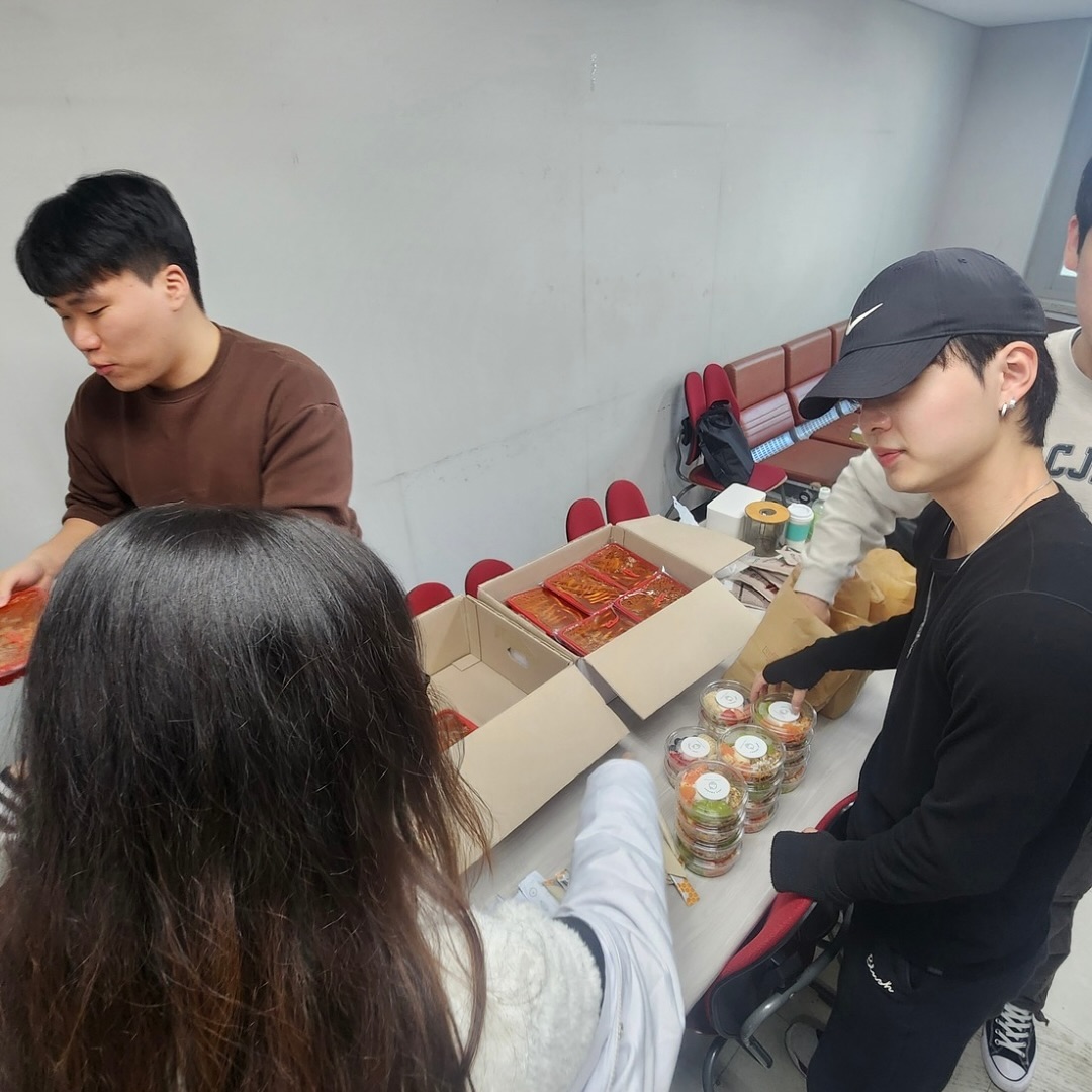 #레이지요거트 #대학간식행사안녕하세요, 레이지요거트입니다!12월 10일(화), 한양대학교 식품영양학과 @hyu_fnn 간식 행사에 다녀왔습니다. 🍬학기말 시험과 과제로 고 (2).jpg