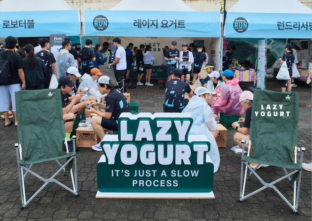 GARMIN RUN 2025 X LAZY YOGURT 홍보관현장 속 러너들의 순간,그리고 그 회복의 한가운데엔 레이지요거트가 있었습니다.기획 및 디자인 @amuse.min  (1).jpg