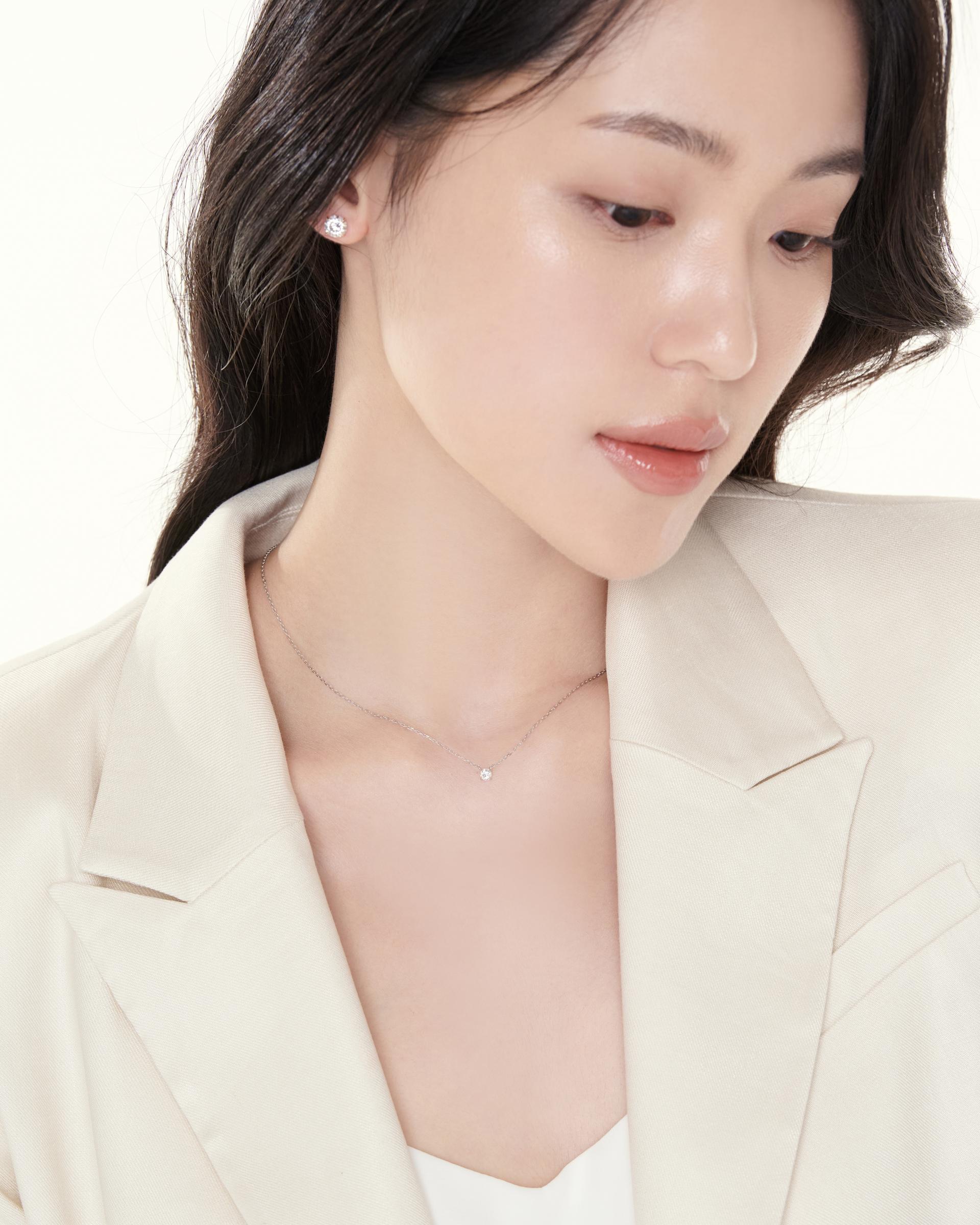 [Online Exclusive] 마티니 목걸이-2부