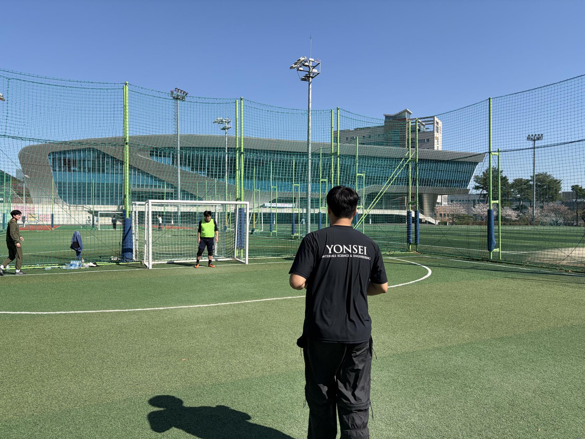 1265619d26e03.jpg