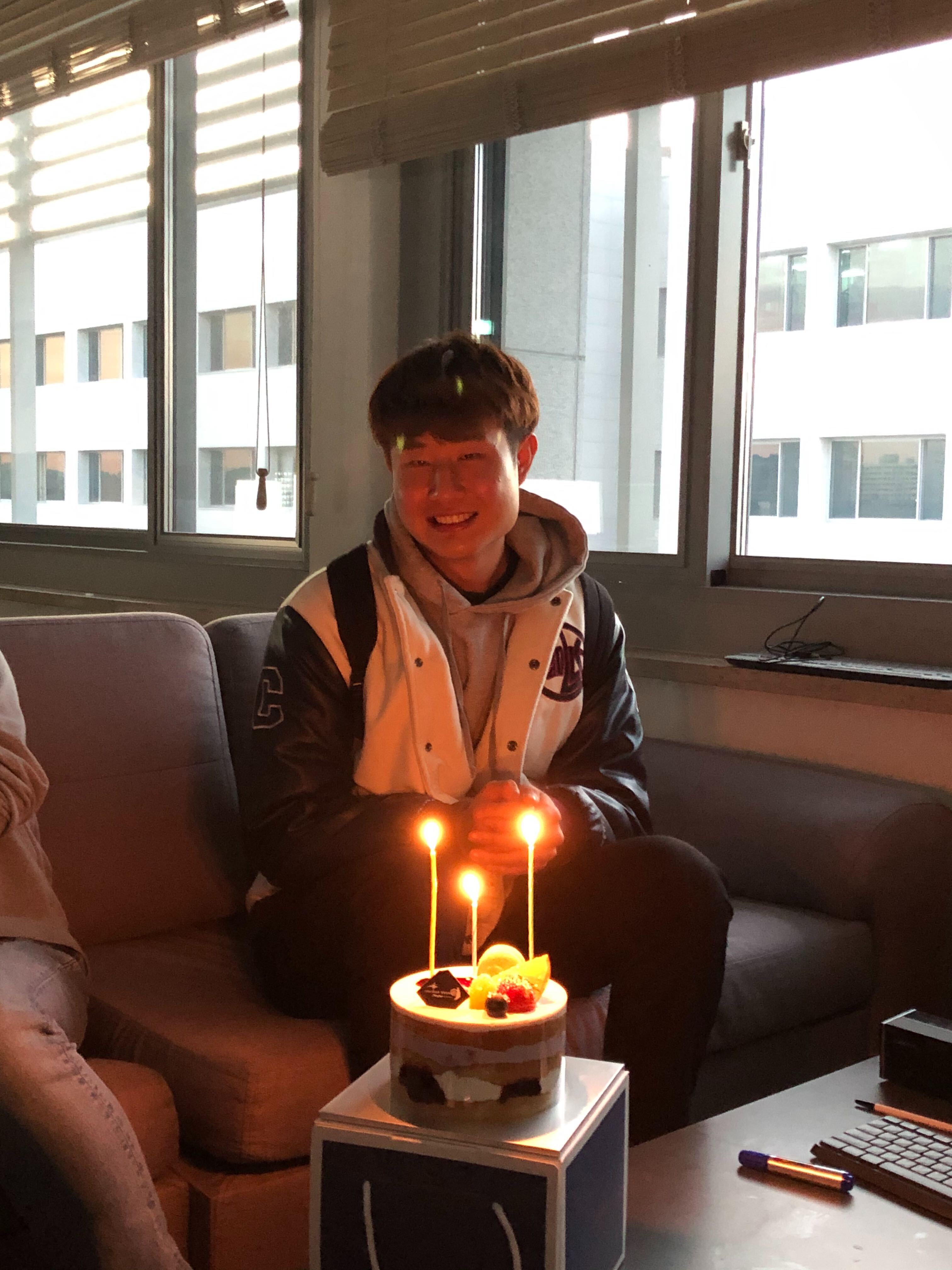 [2020] Happy Birthday, Jong-min! : ENTIS | KAIST