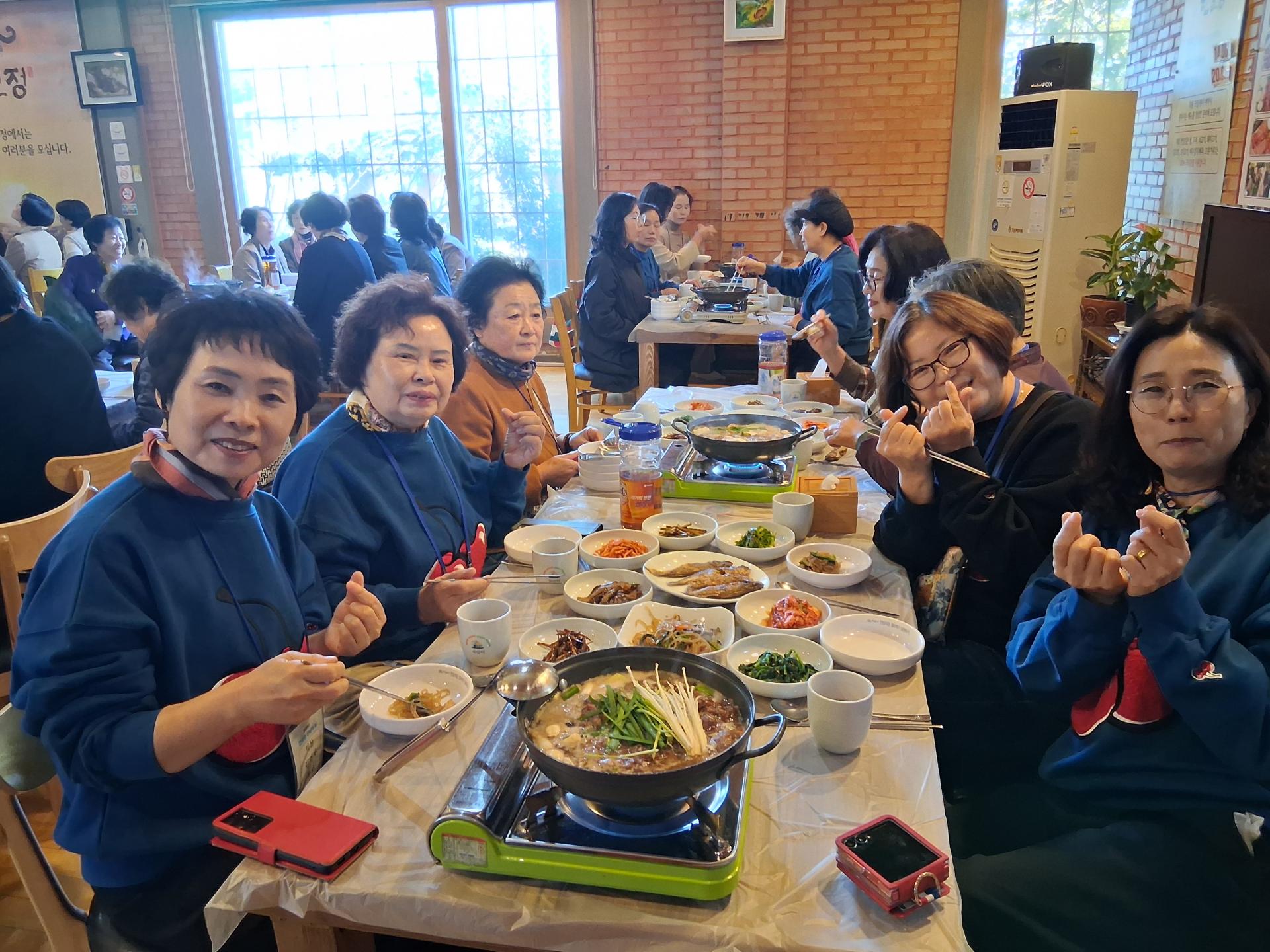 2c9955058eb03.jpg