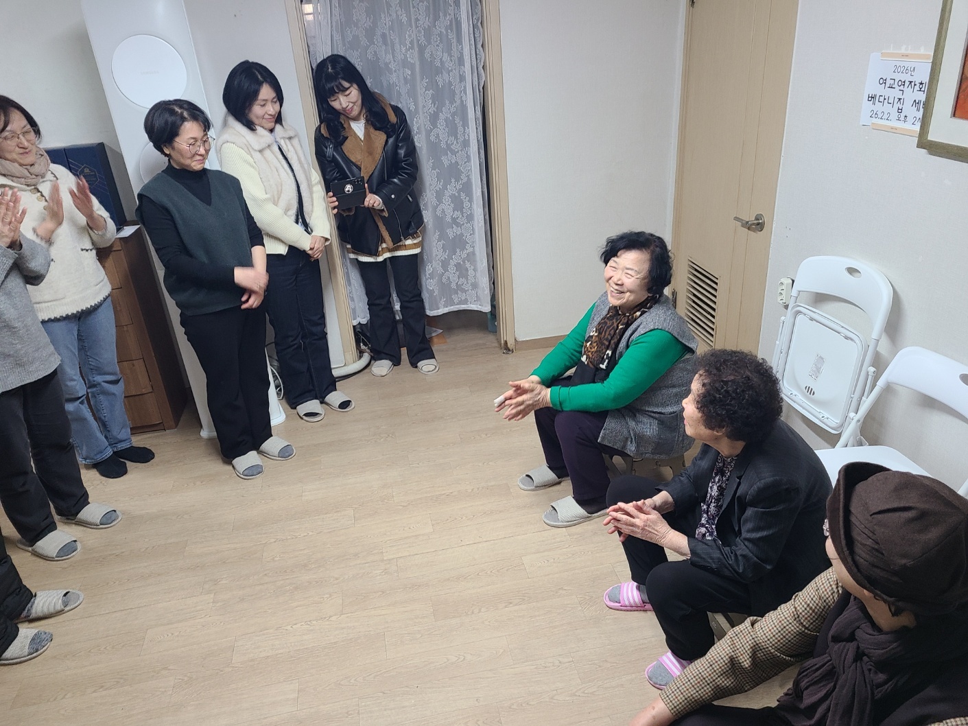 8d760705b06c1.jpg