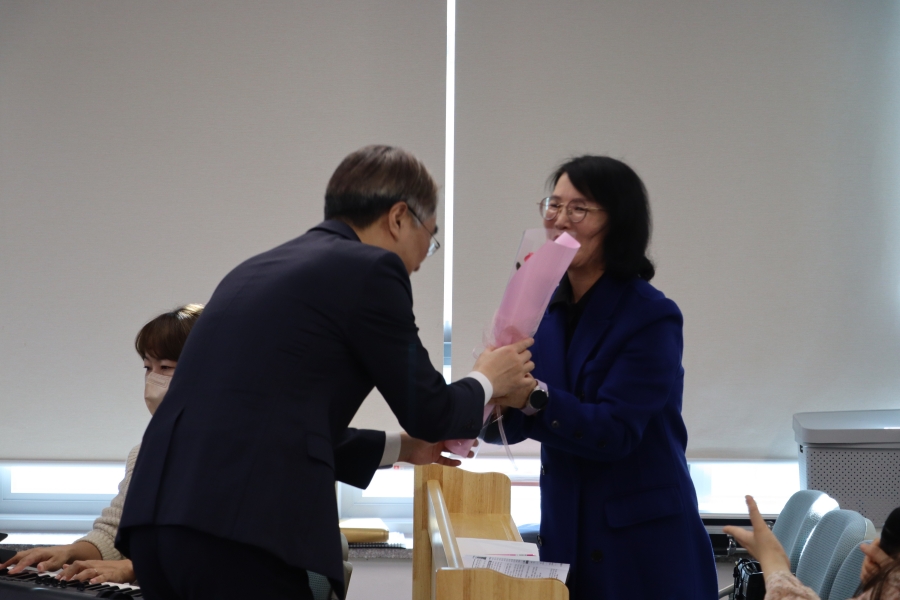 ec4bfe328e72c.jpg