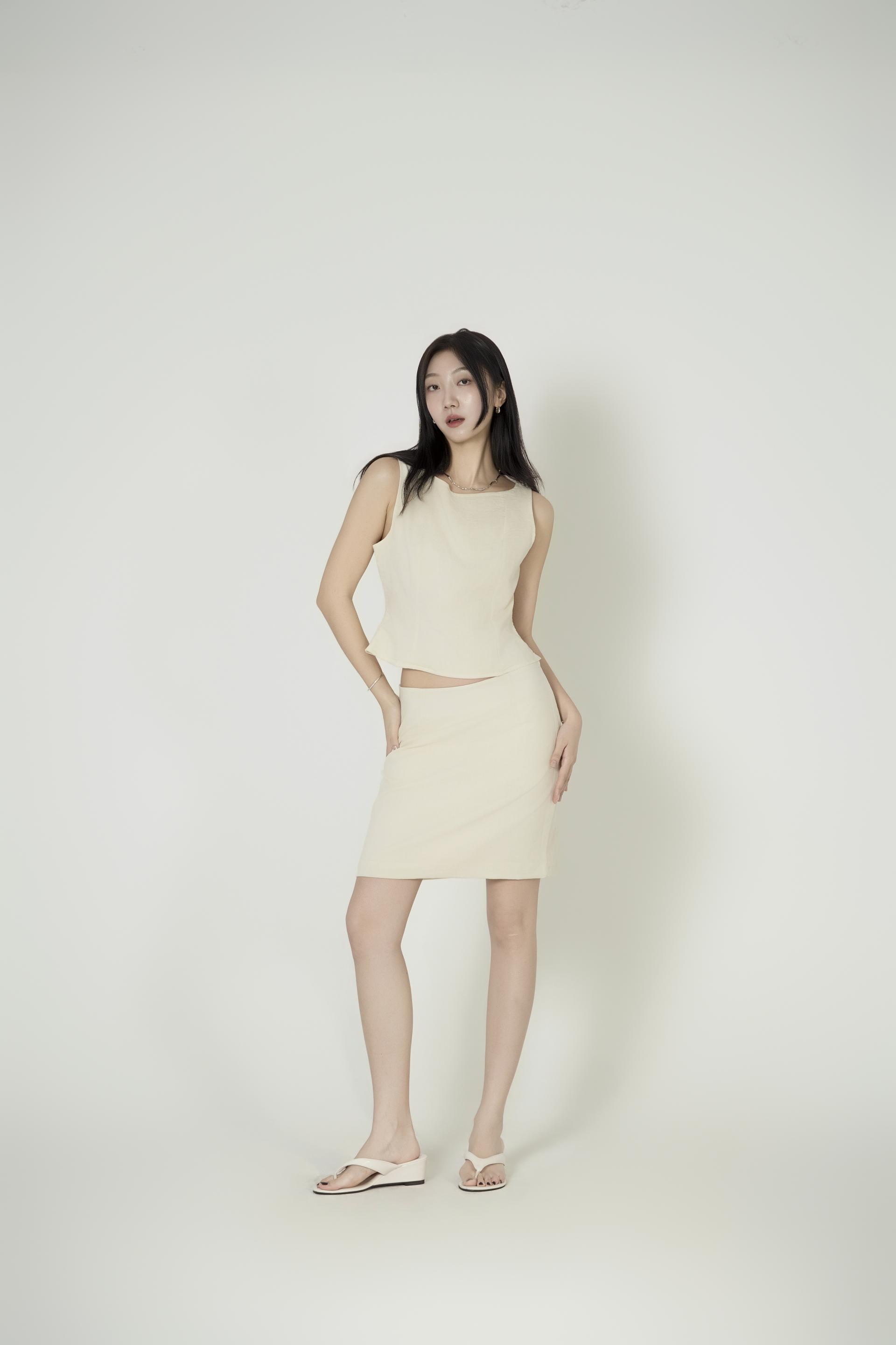 보트넥 절개크롭탑 미니스커트 셋업