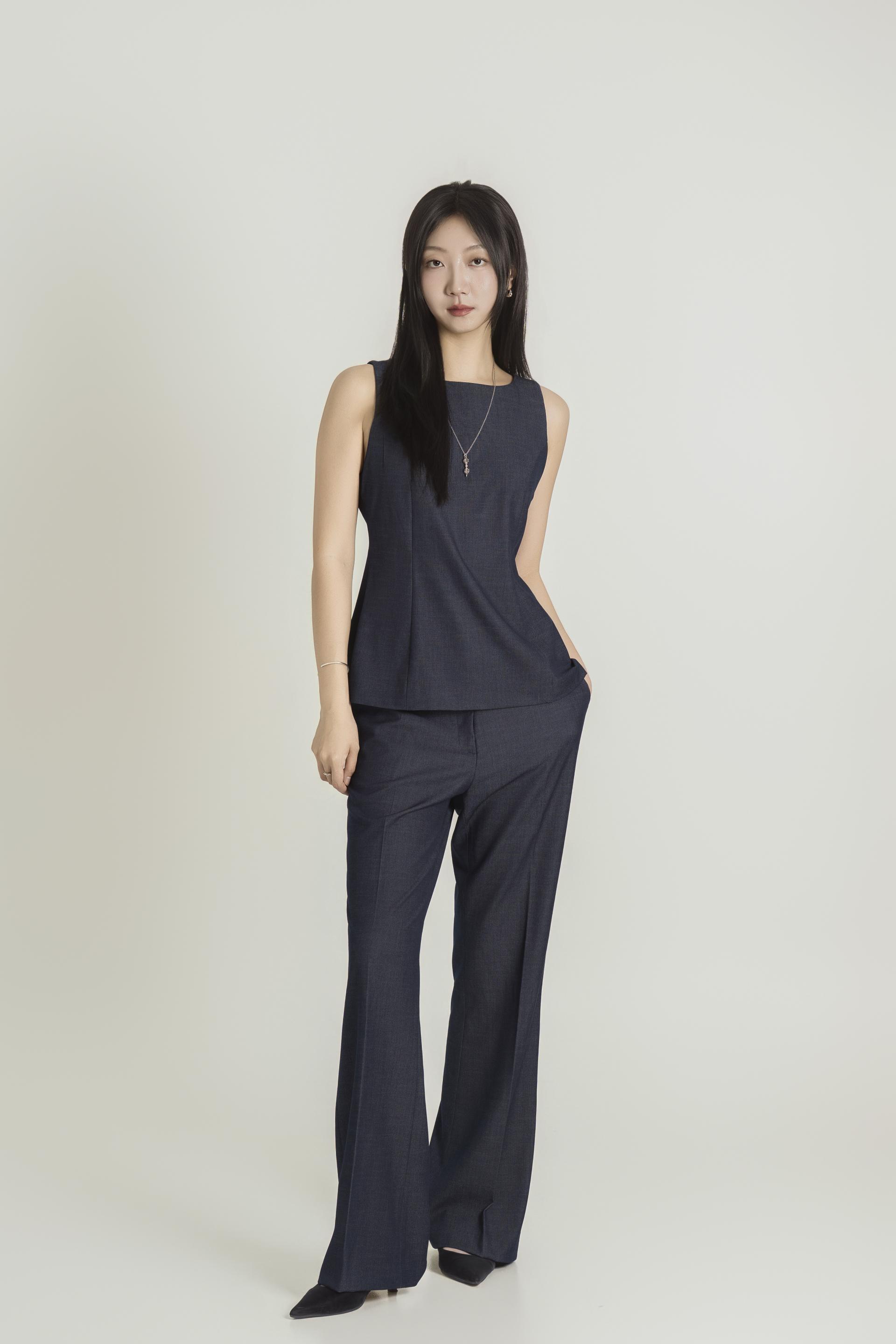 커브 절개 슬리브리스 데님 셋업