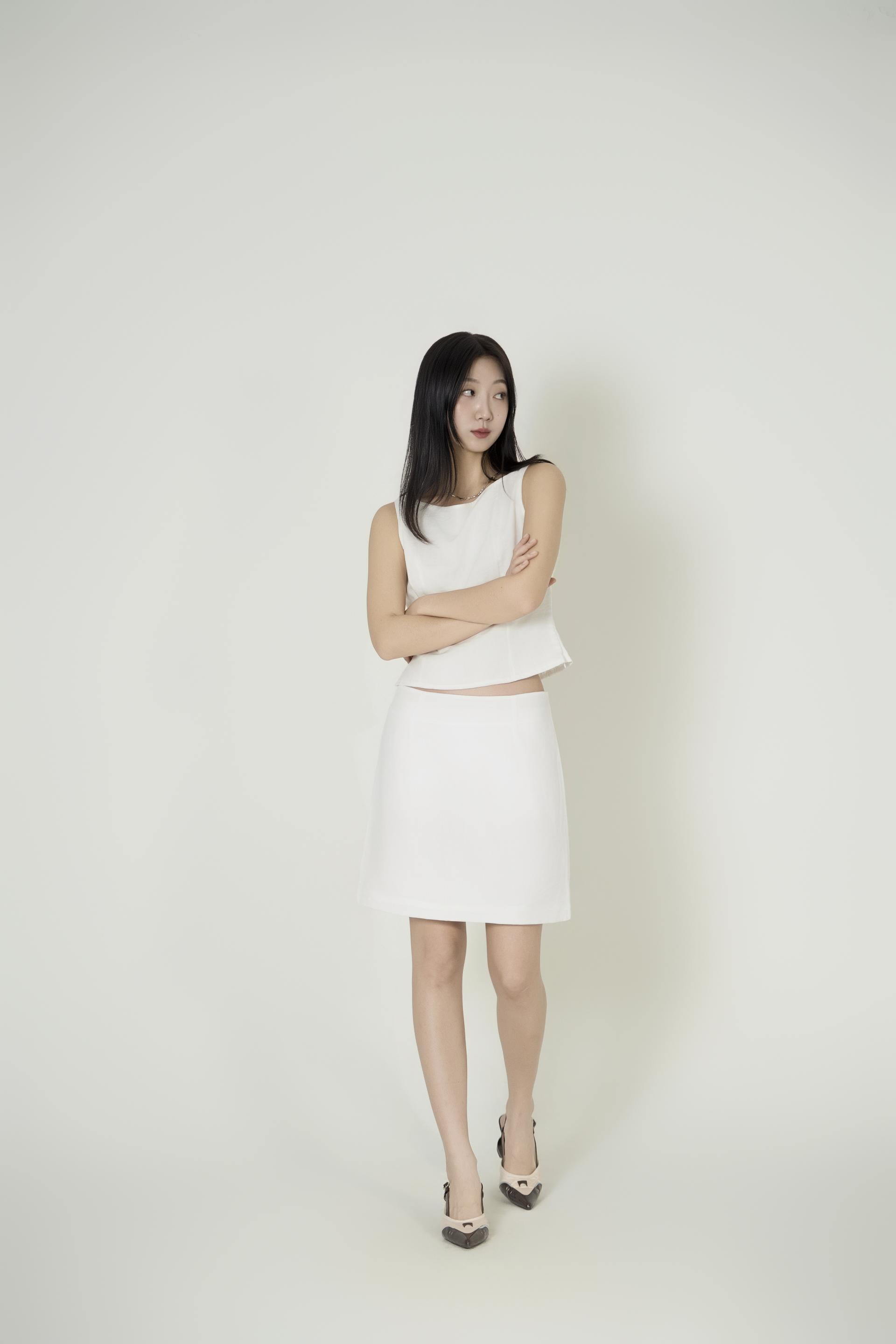 보트넥 절개크롭탑 미니스커트 셋업