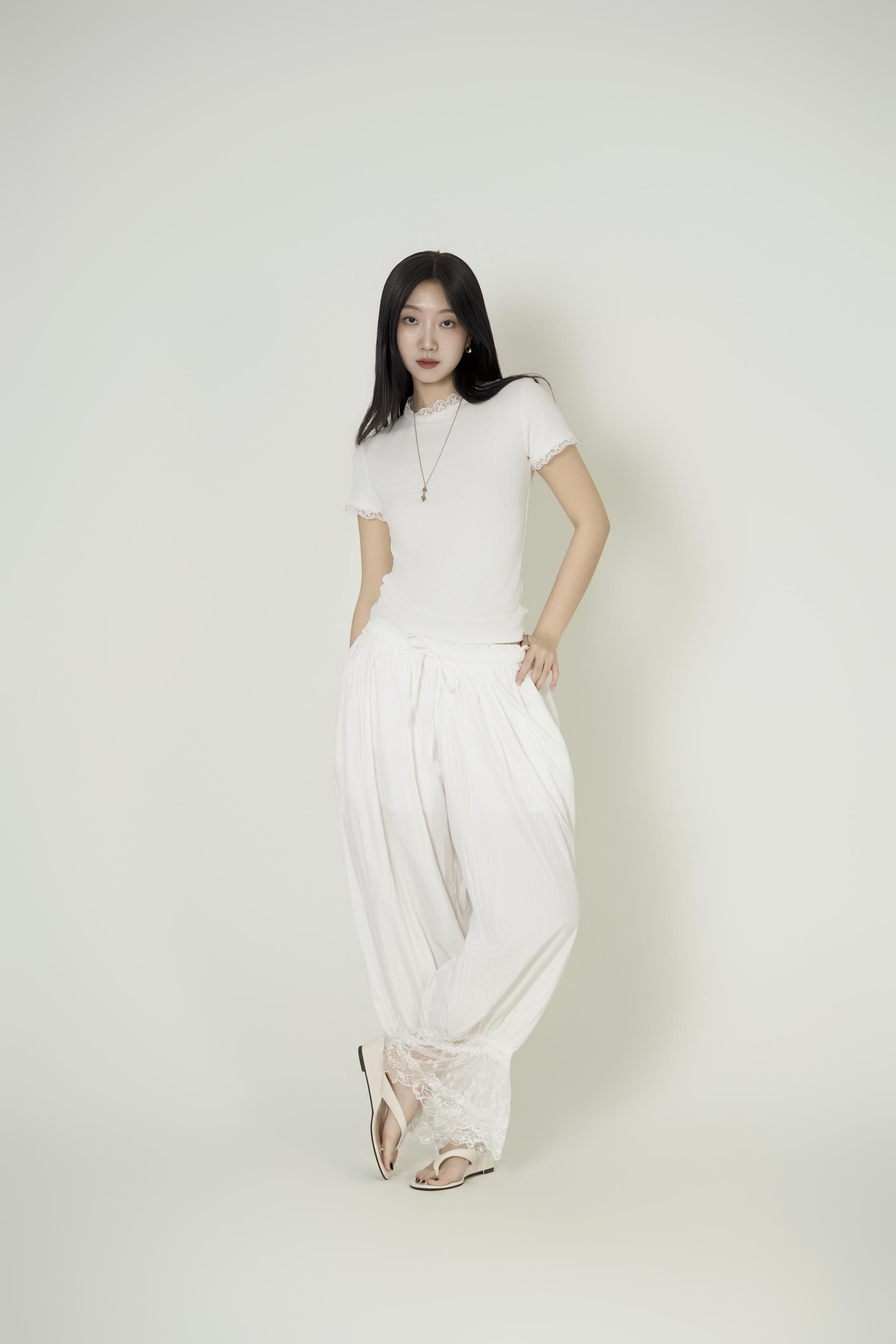 레이스 트림 슬림 티셔츠, 밴딩 조거 팬츠 세트