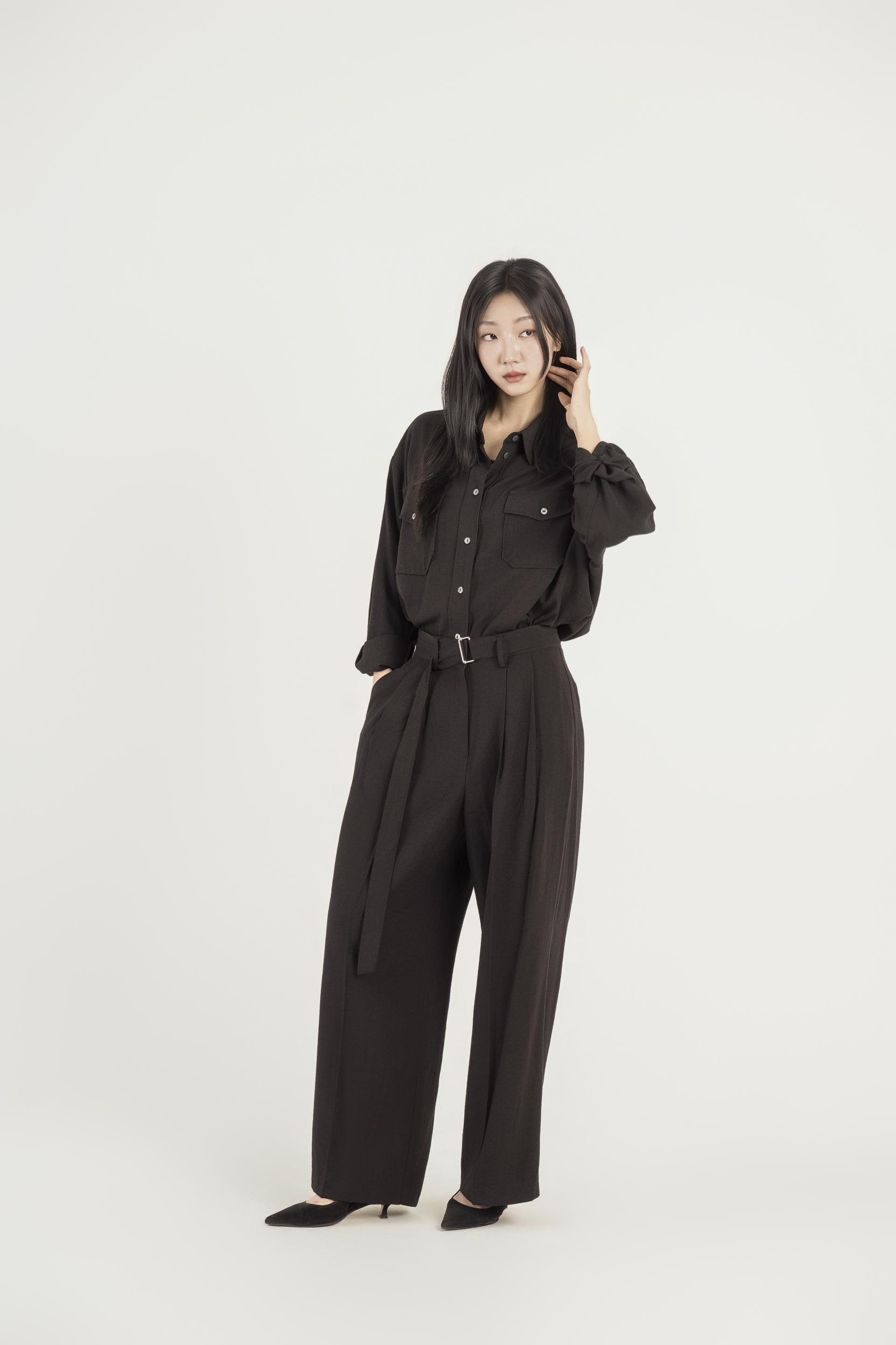 플리츠 텍스처 스트랩 탑 복제