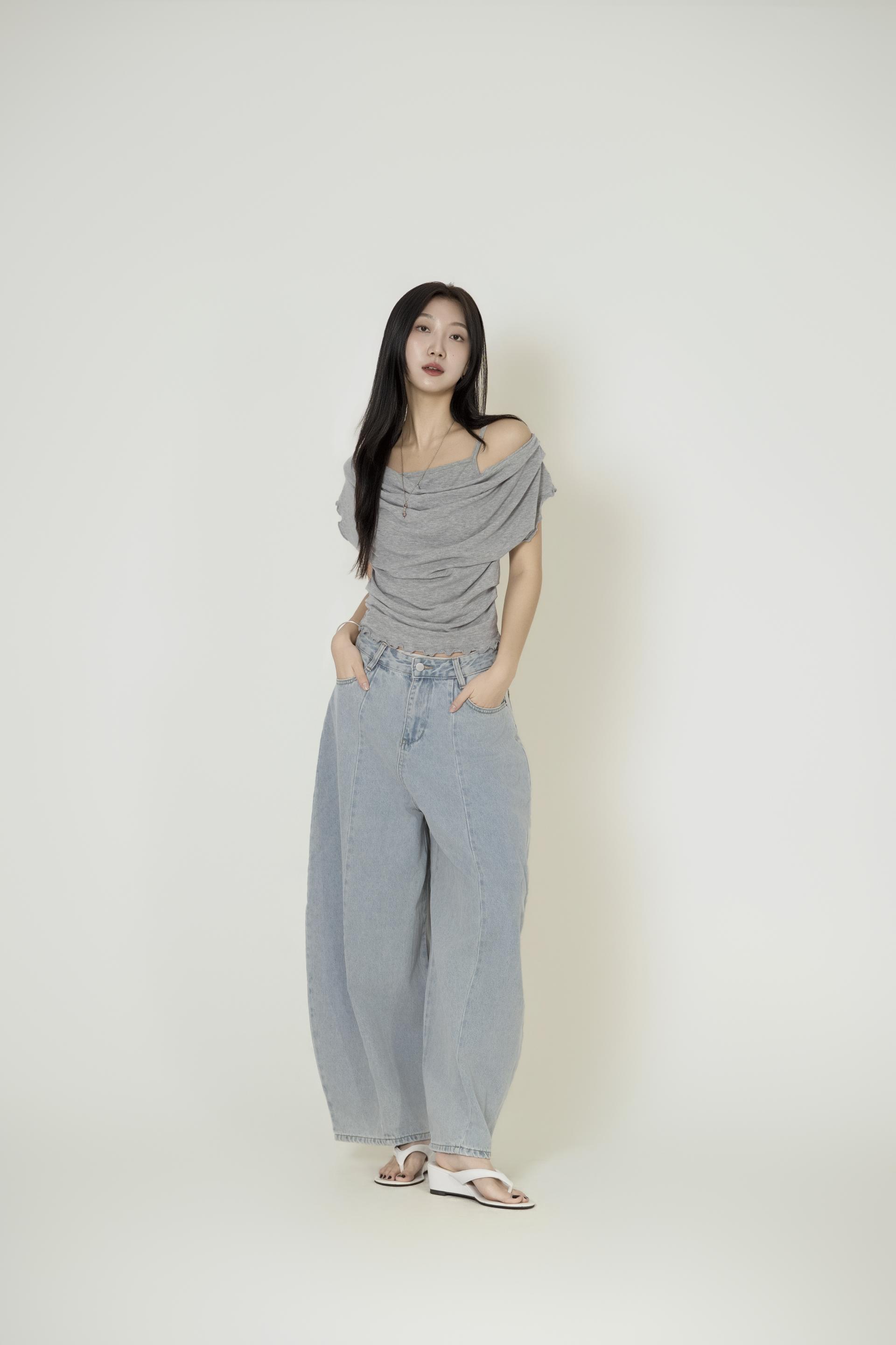 프론트 절개 벌룬 데님 팬츠