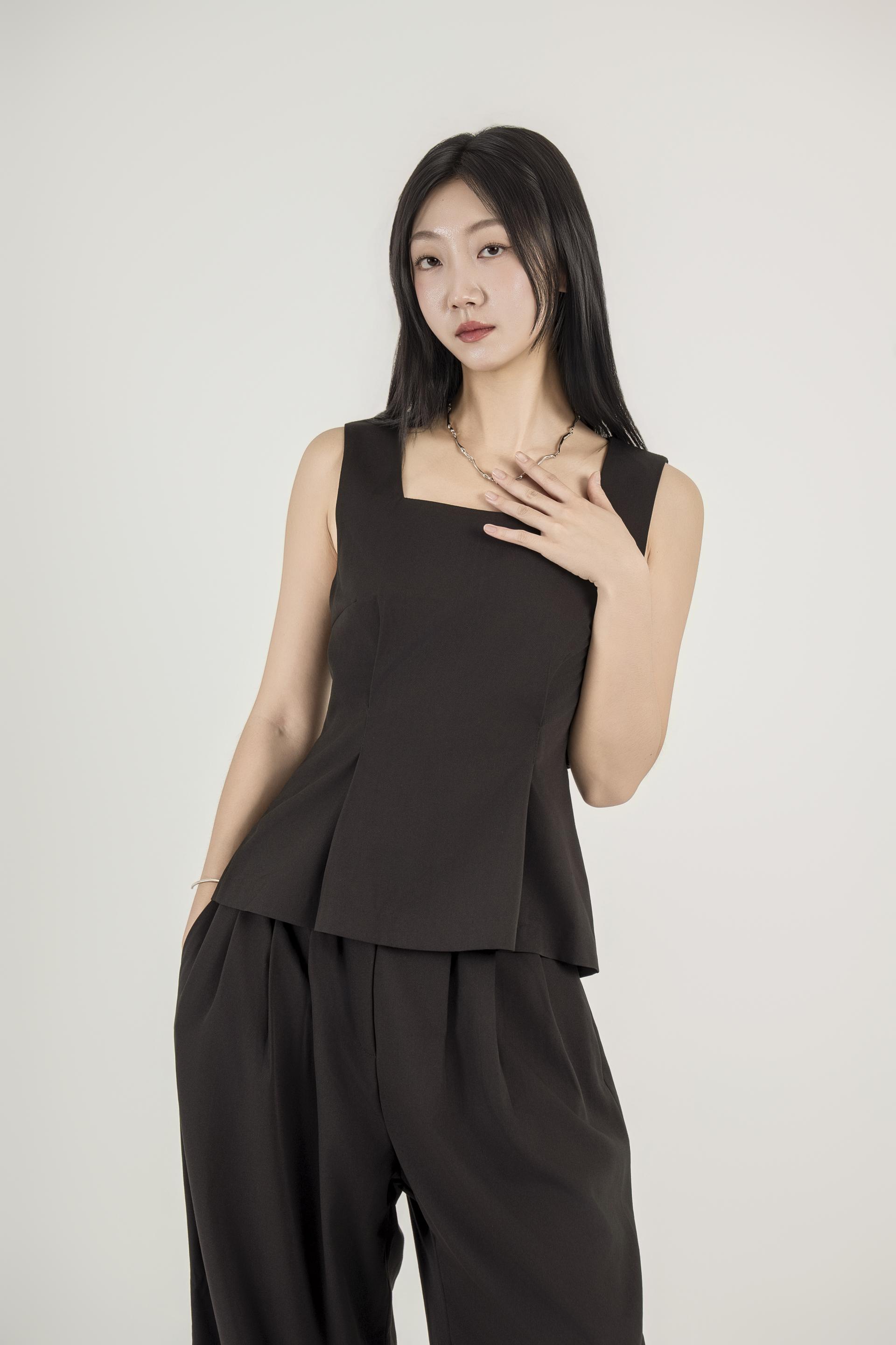 스퀘어넥 플레어 탑 와이드 팬츠 셋업