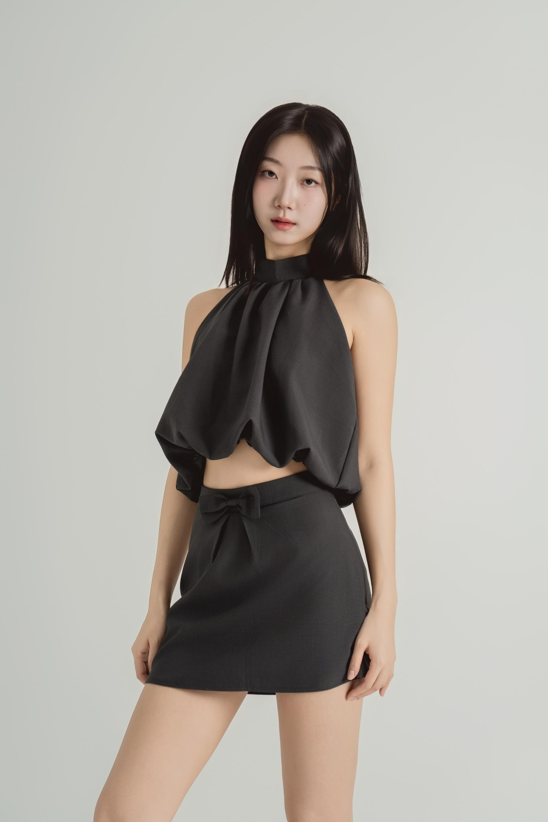 홀터넥 드레이프 투피스셋업