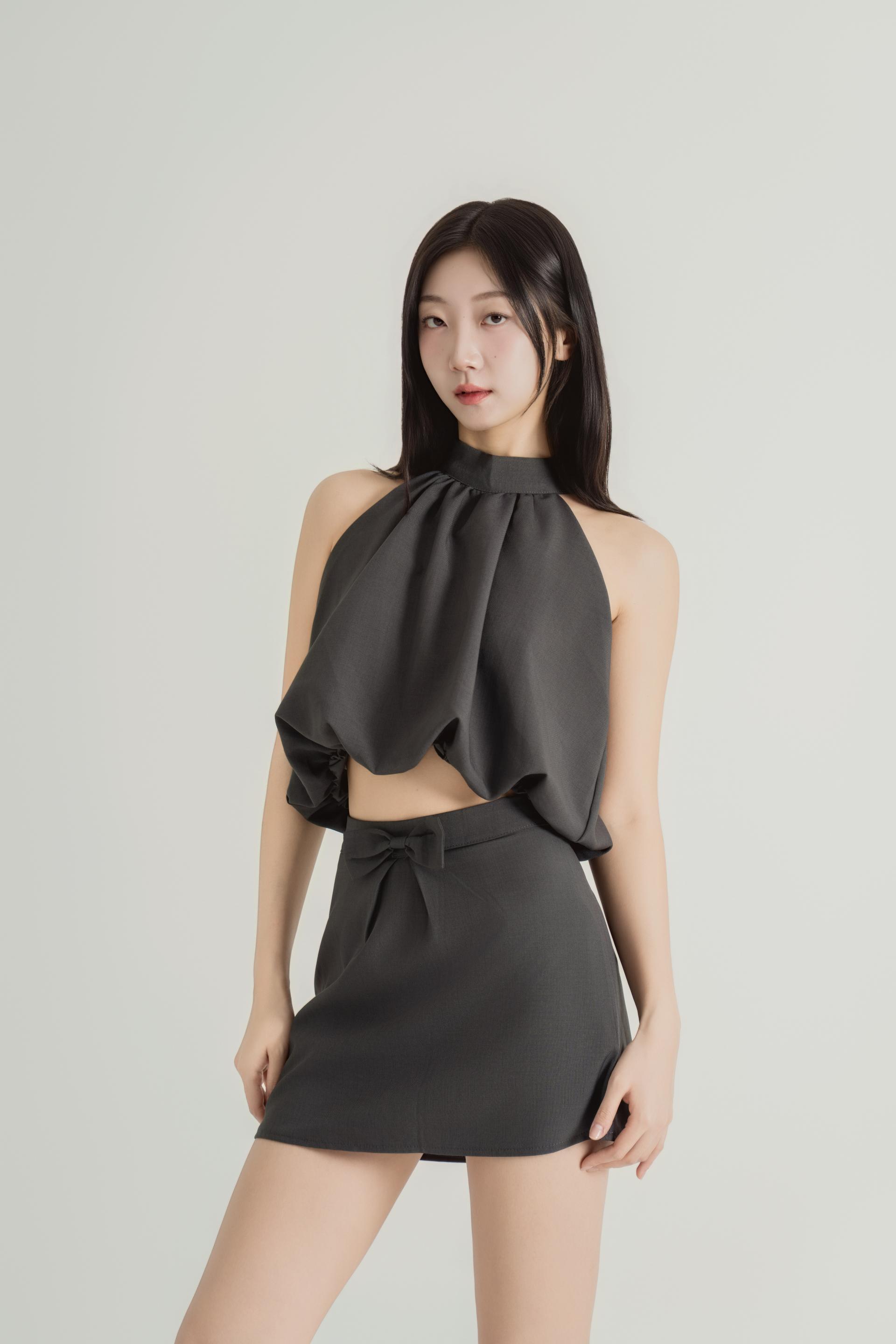 홀터넥 드레이프 투피스셋업