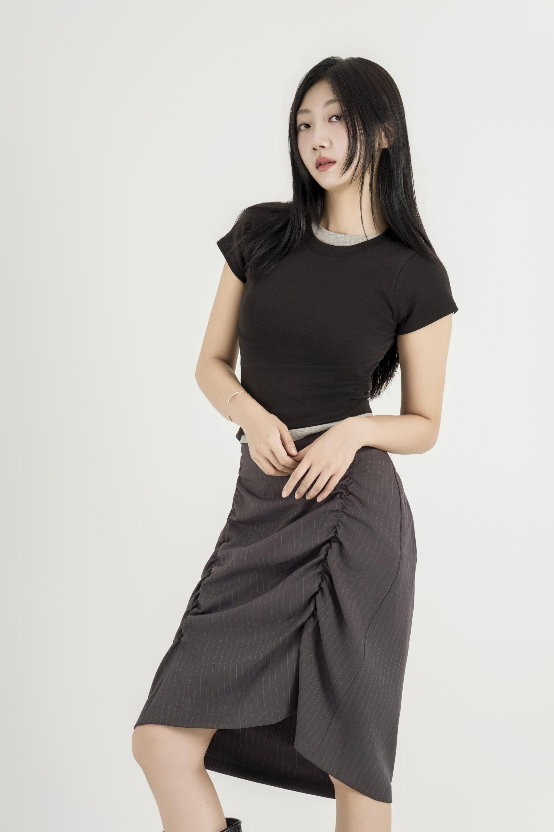 셔링 랩 스트라이프 스커트