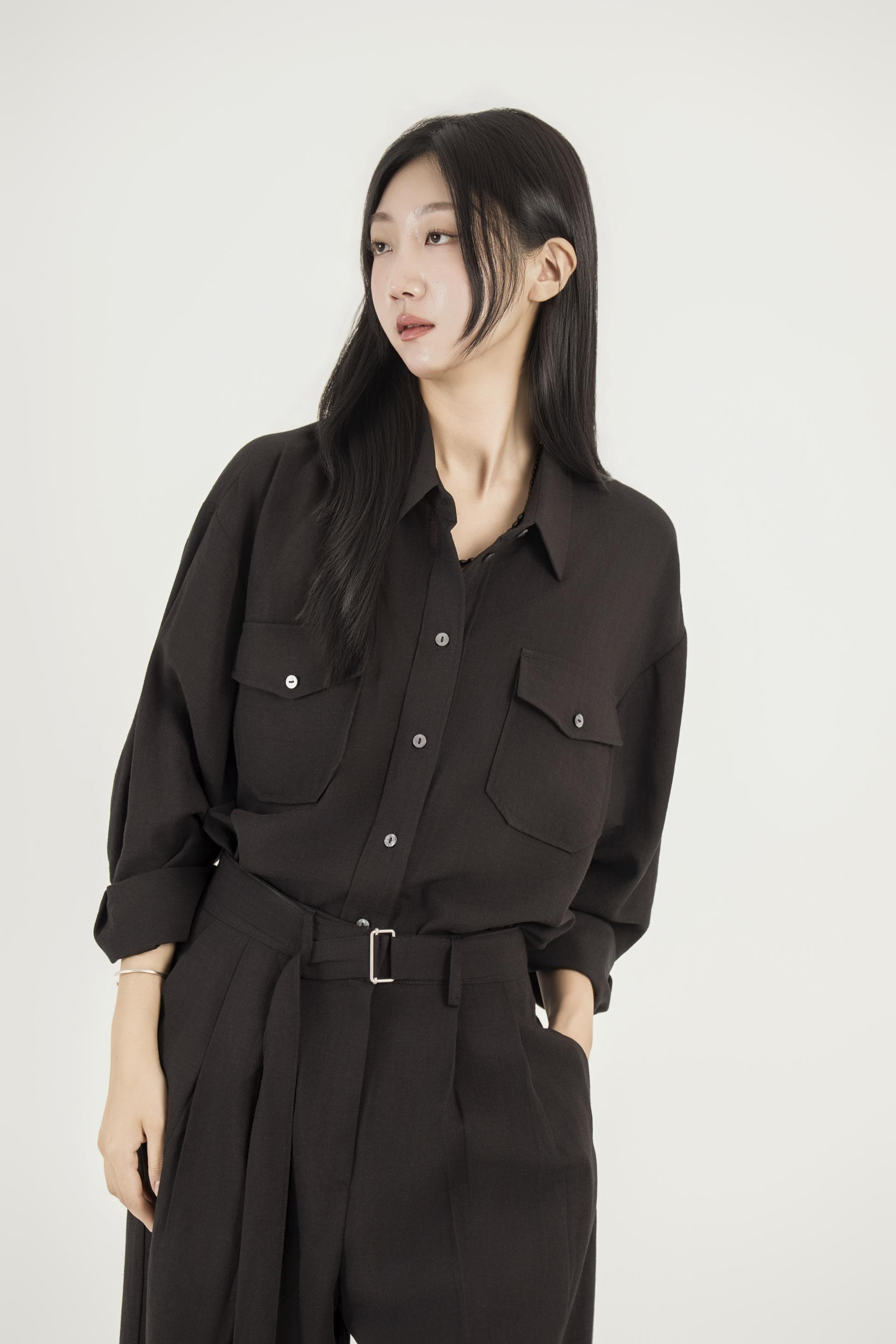 플리츠 텍스처 스트랩 탑 복제
