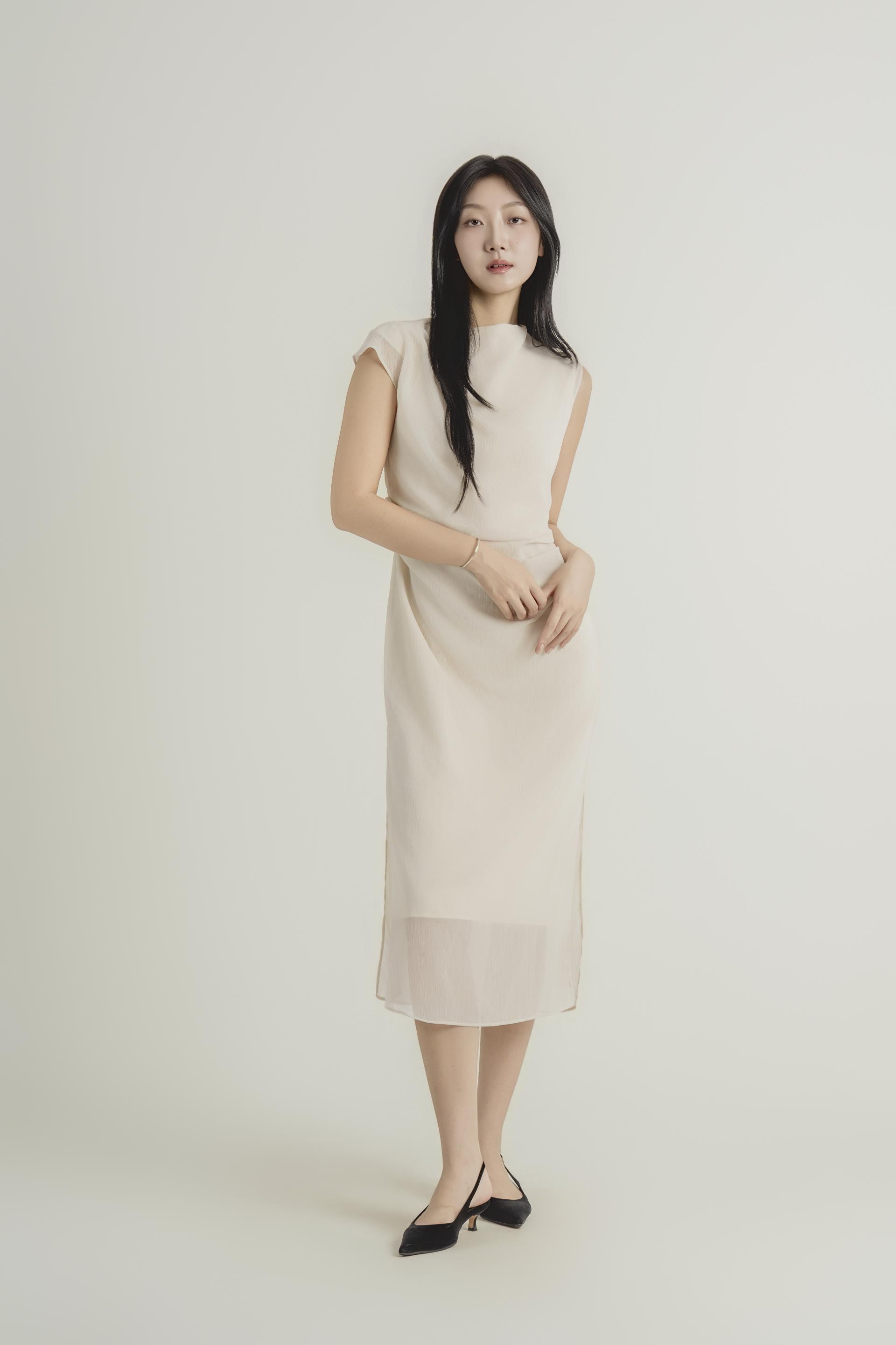 시어 레이어드 슬리브리스 원피스