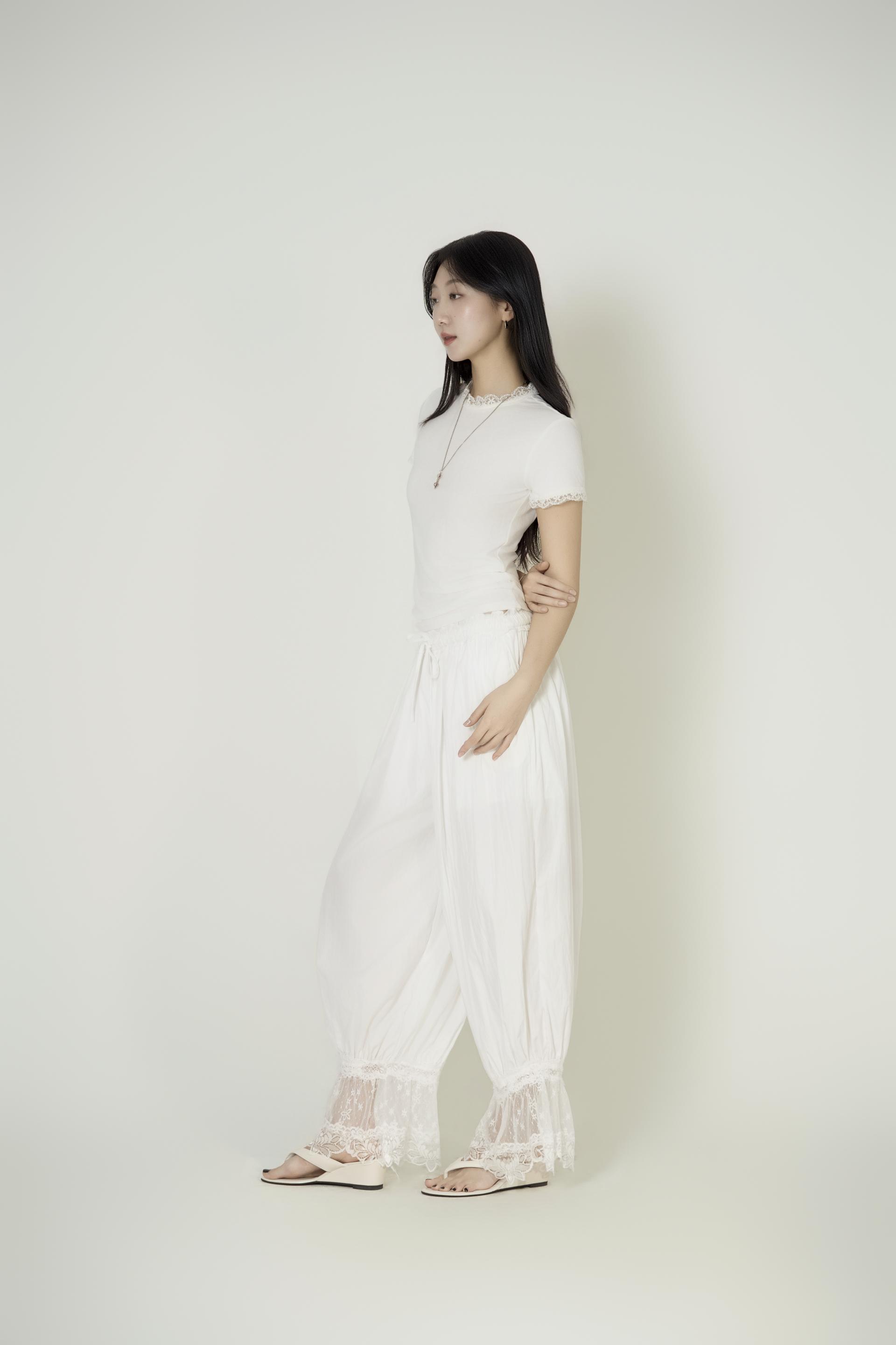 레이스 트림 슬림 티셔츠, 밴딩 조거 팬츠 세트