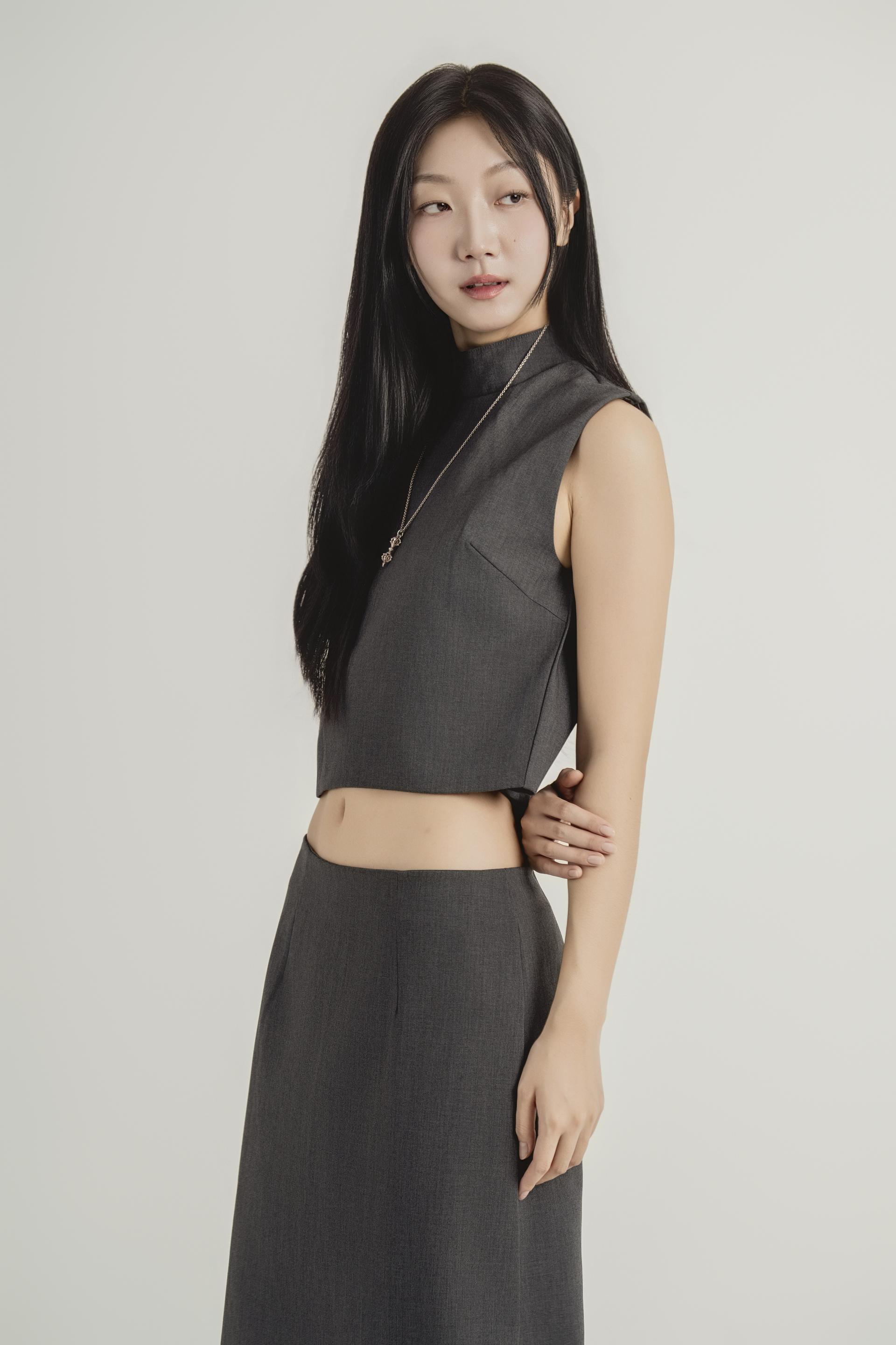 하이넥 크롭 롱 스커트 셋업