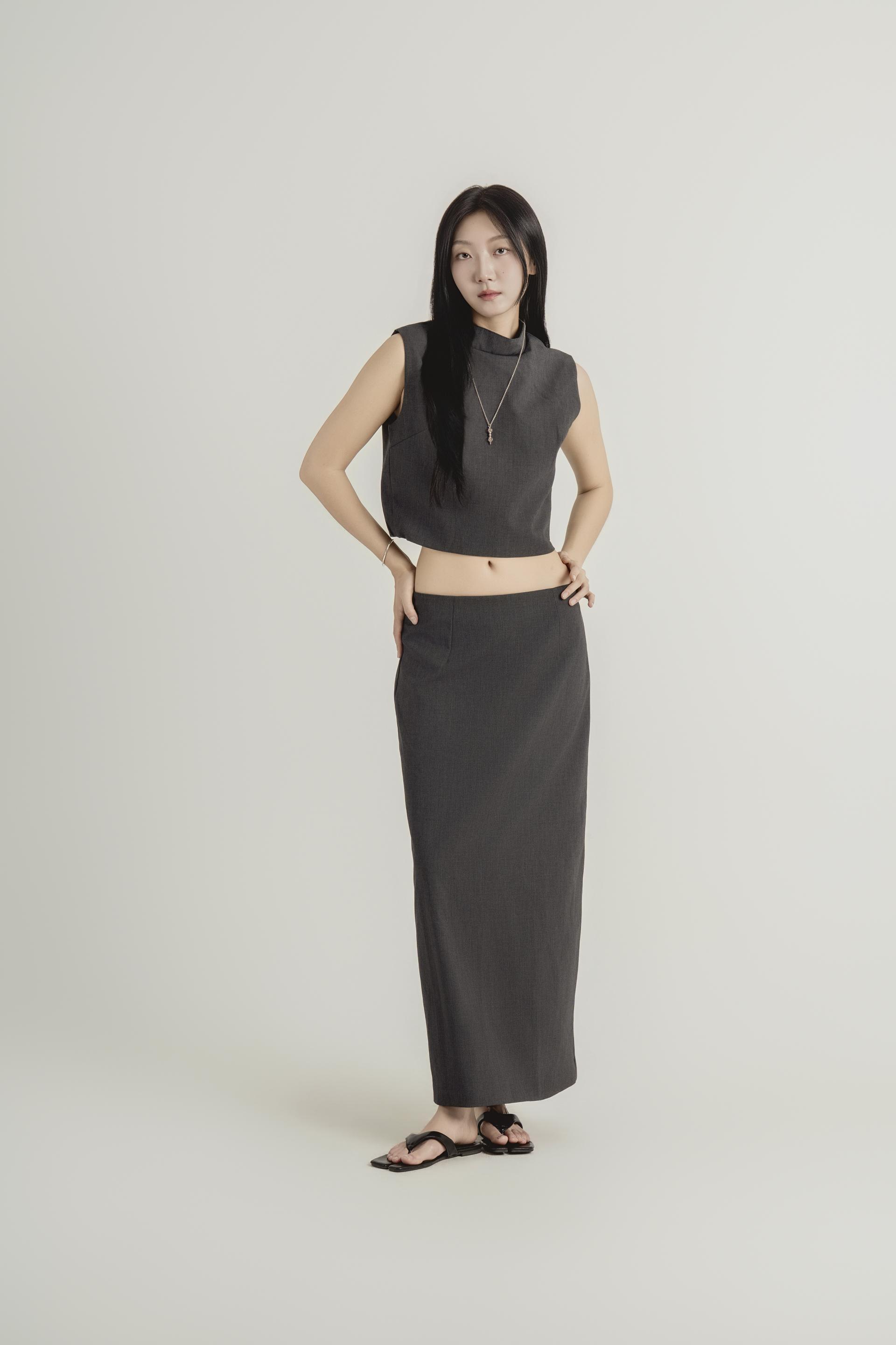 하이넥 크롭 롱 스커트 셋업